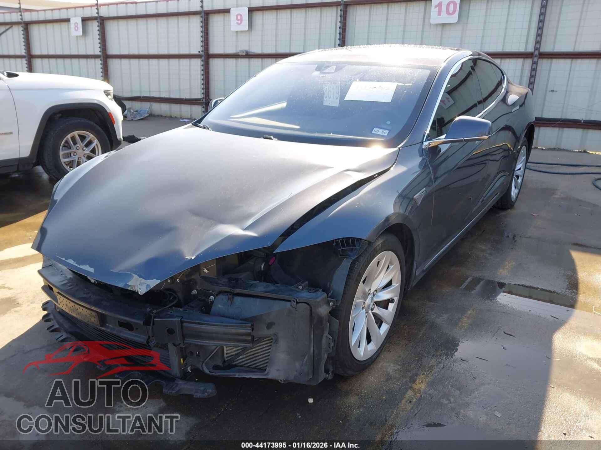 TESLA MODEL S 2016 - 5YJSA1E28GF150455