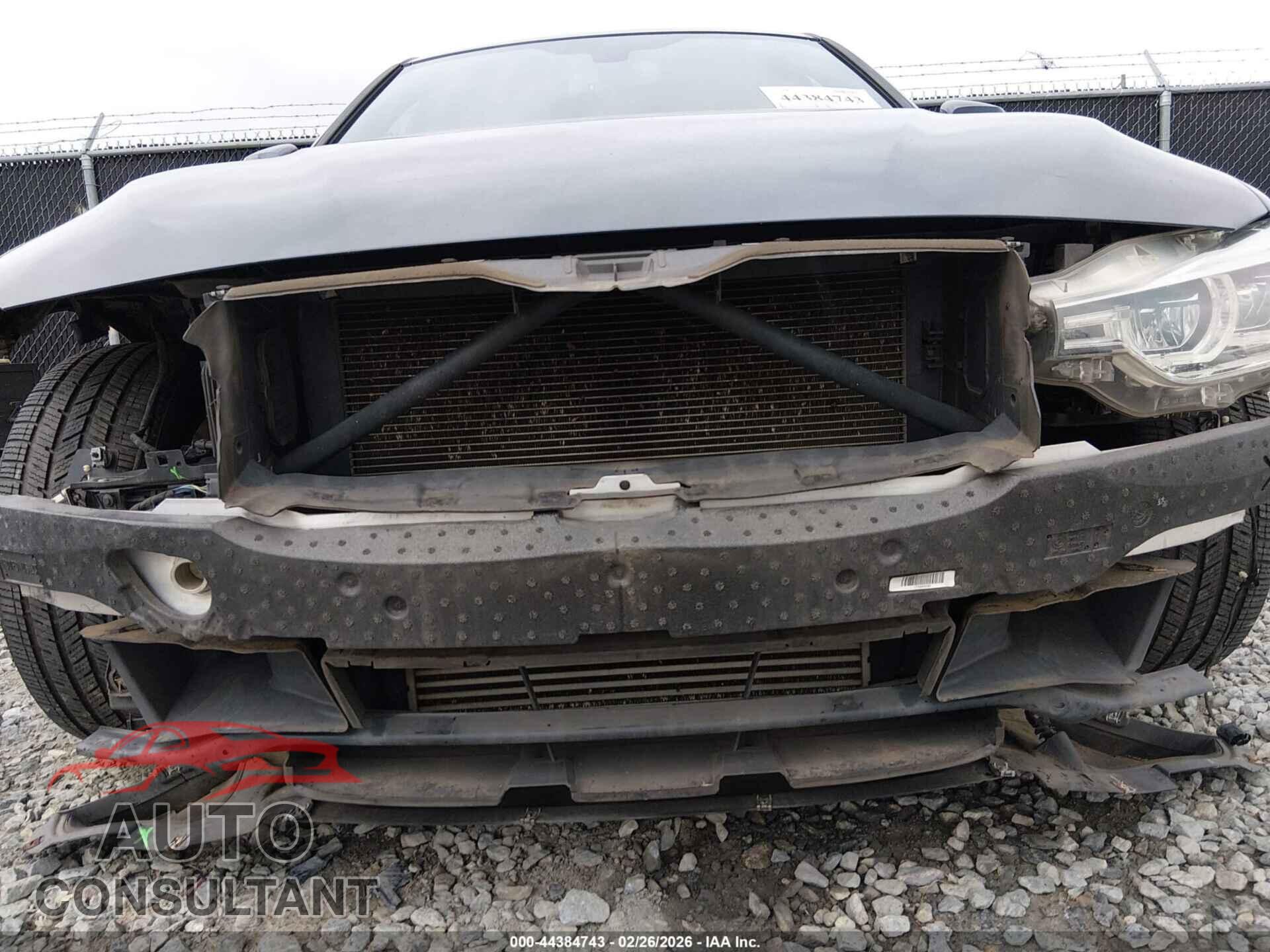 BMW 328I 2016 - WBA8E9G5XGNU28470