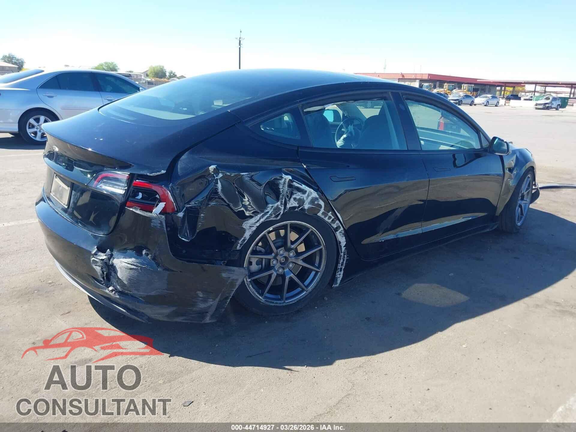 TESLA MODEL 3 2023 - 5YJ3E1EA1PF464562