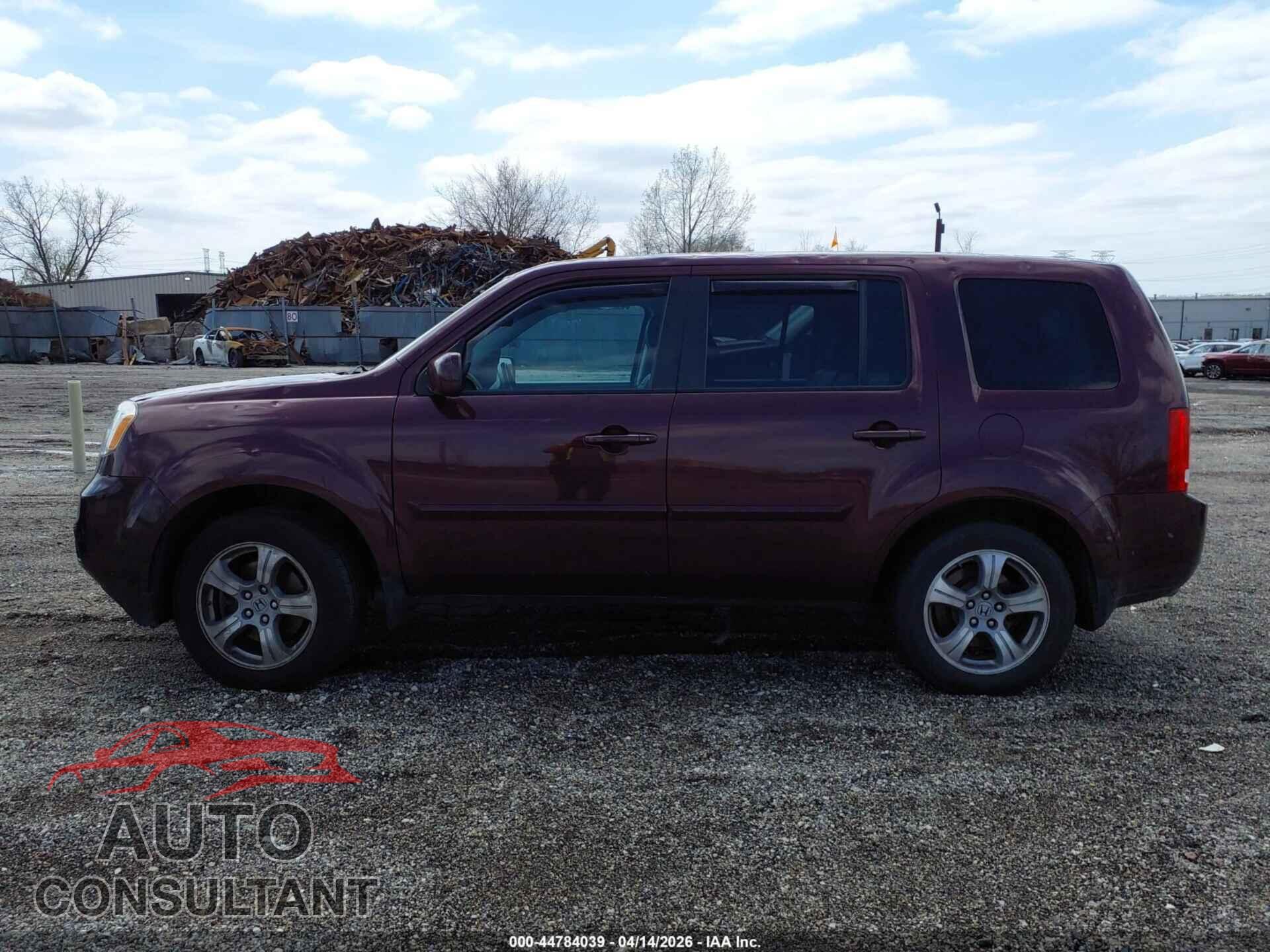 HONDA PILOT 2014 - 5FNYF4H51EB043537