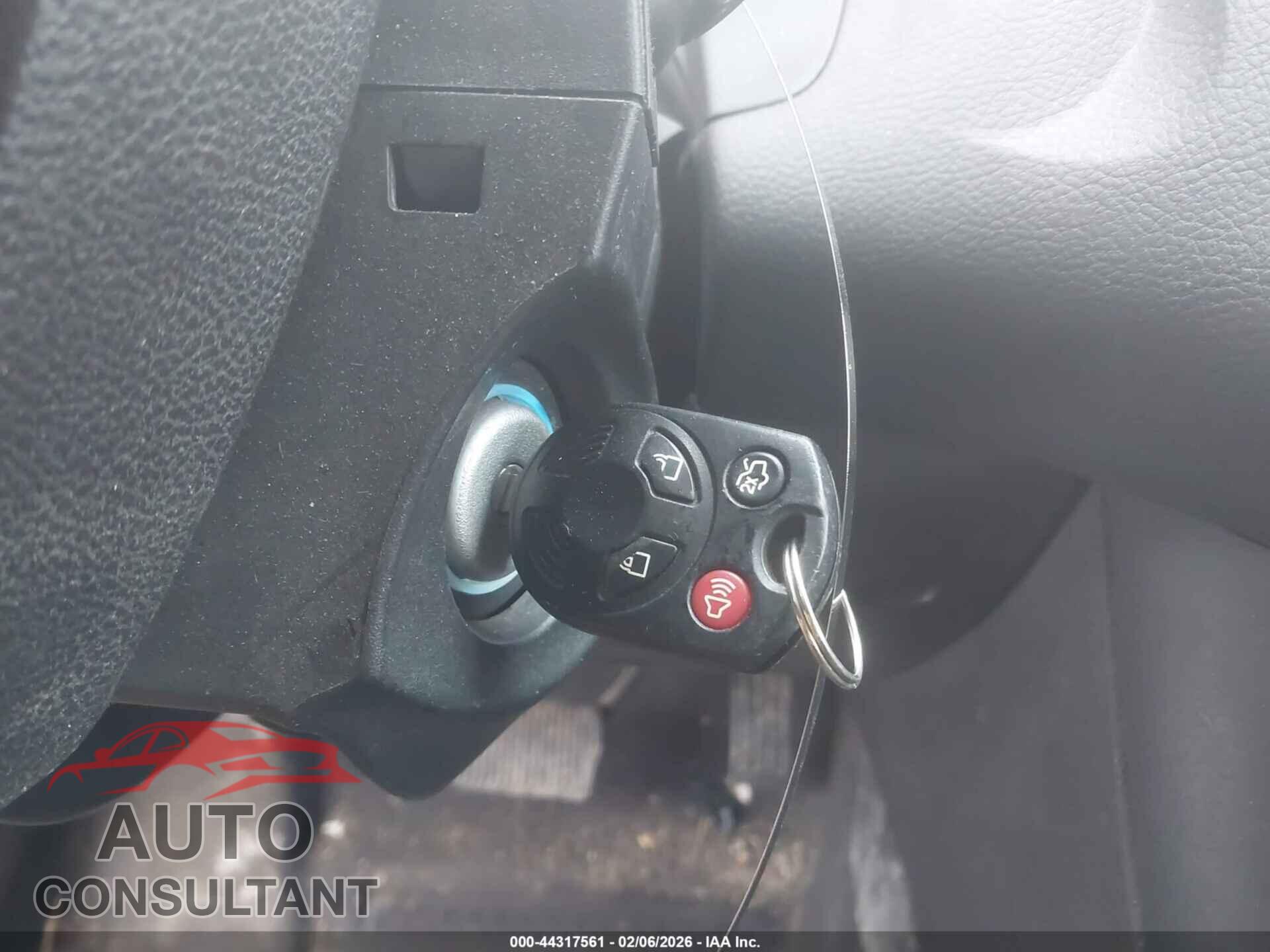 FORD FOCUS 2017 - 1FADP3E20HL332075