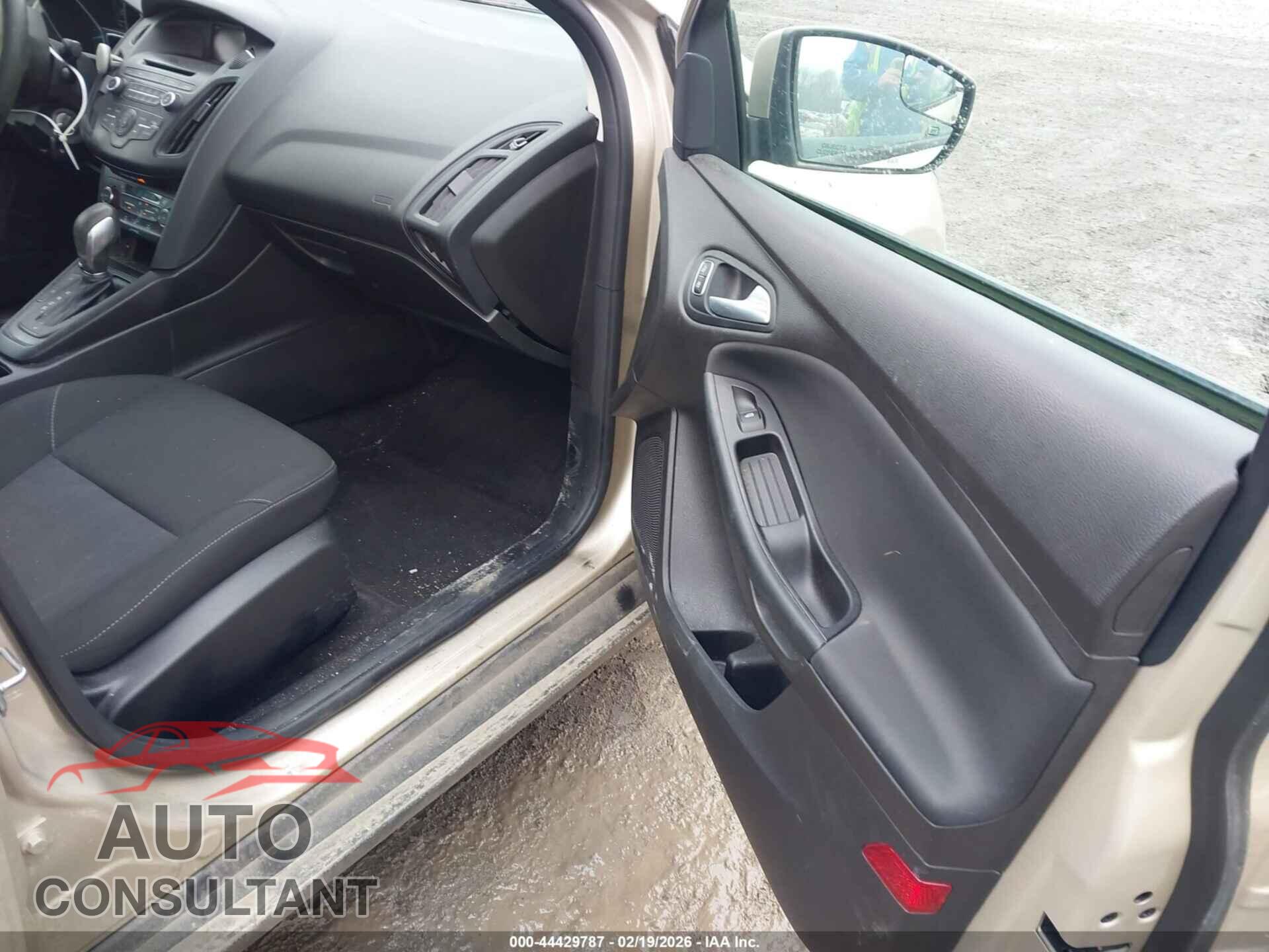 FORD FOCUS 2017 - 1FADP3FEXHL256034
