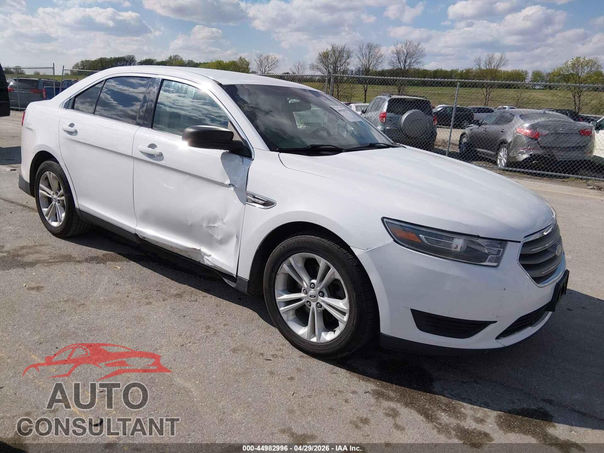 FORD TAURUS 2015 - 1FAHP2D82FG154306