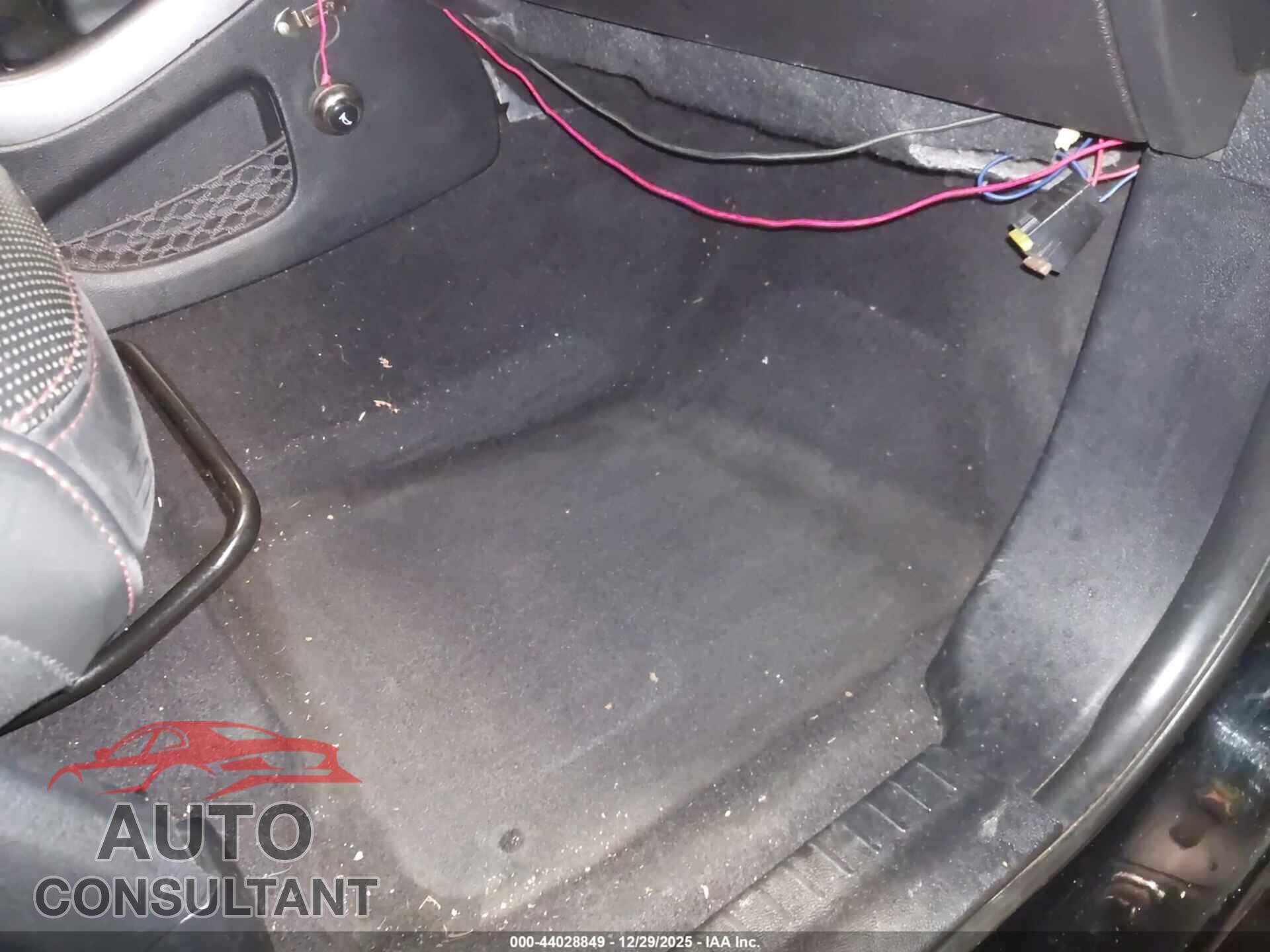 DODGE JOURNEY 2015 - 3C4PDDEG6FT566904