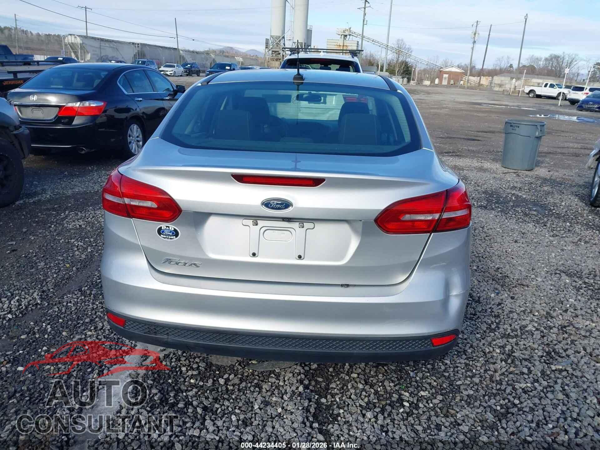 FORD FOCUS 2017 - 1FADP3E24HL317238
