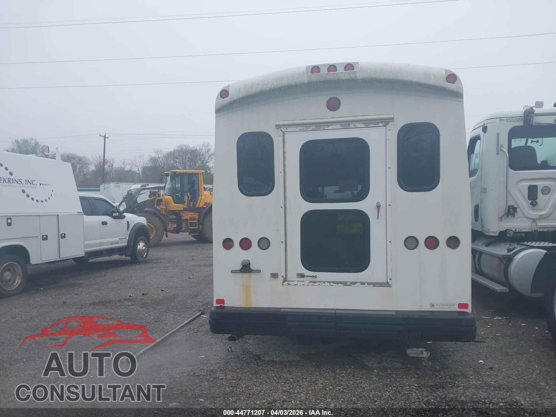 FORD E-450 CUTAWAY 2015 - 1FDFE4FS6FDA10556