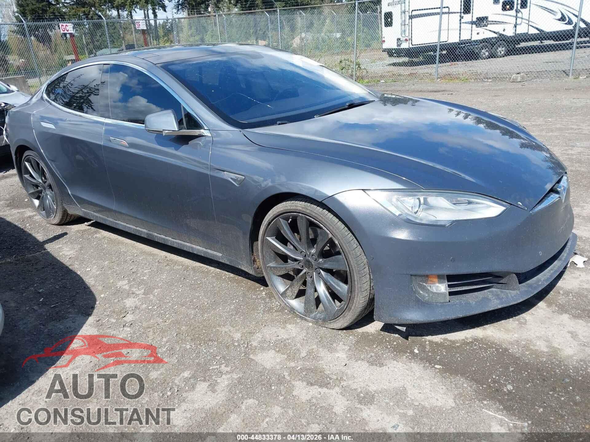 TESLA MODEL S 2013 - 5YJSA1CN4DFP13610