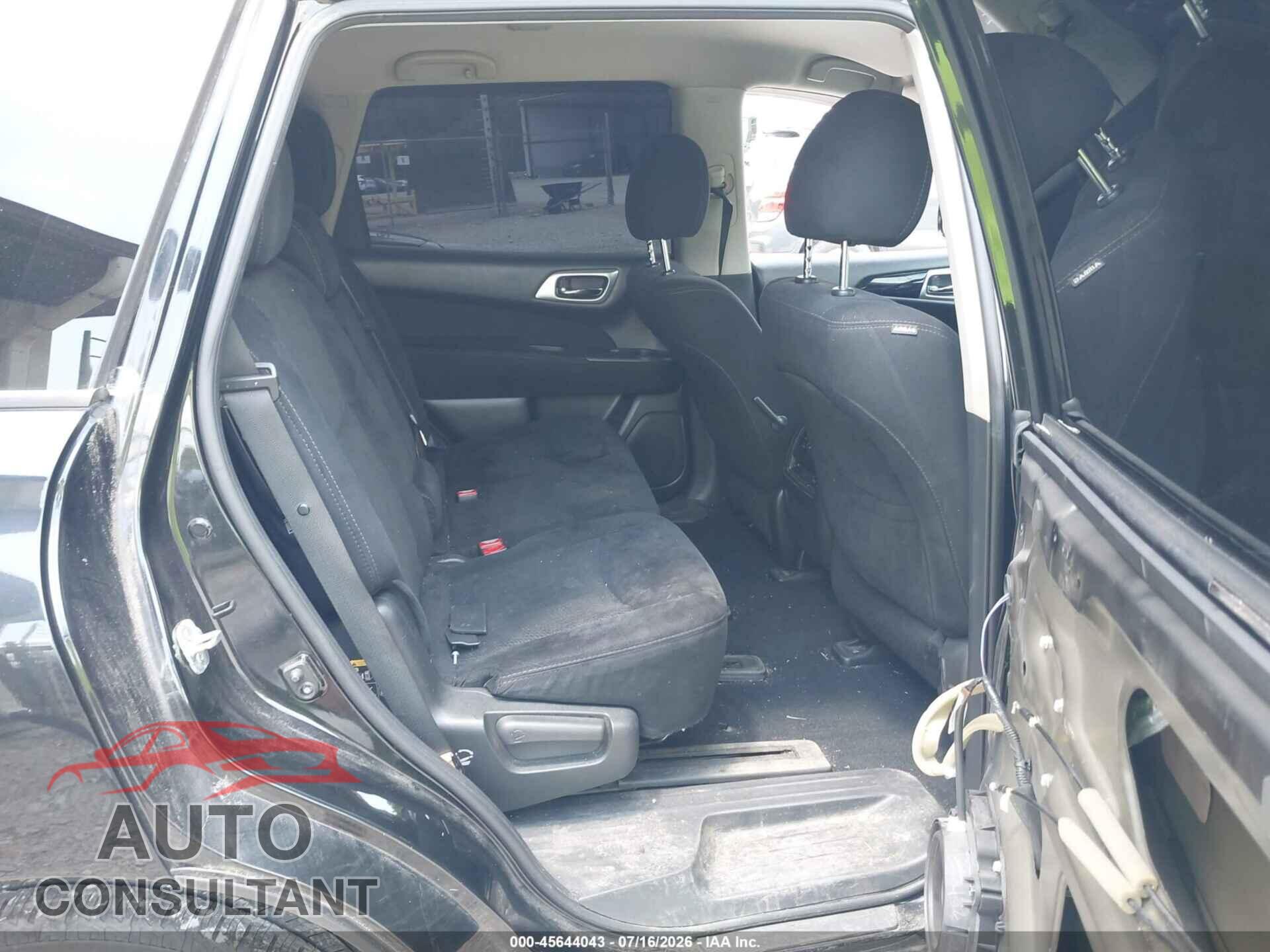 NISSAN PATHFINDER 2016 - 5N1AR2MM3GC620218