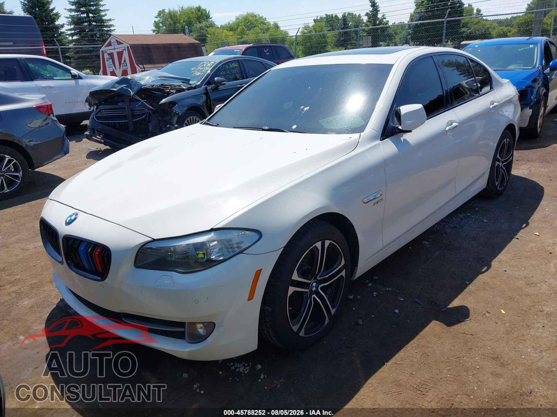 BMW 528I 2012 - WBAXH5C59CDW08685