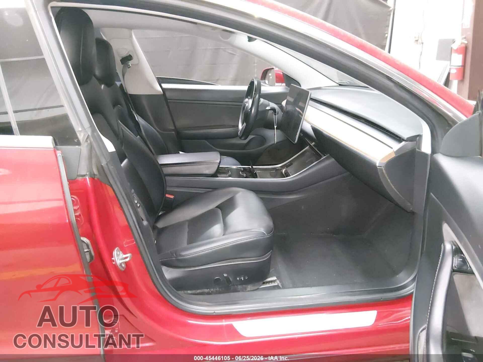TESLA MODEL 3 2018 - 5YJ3E1EA8JF034115
