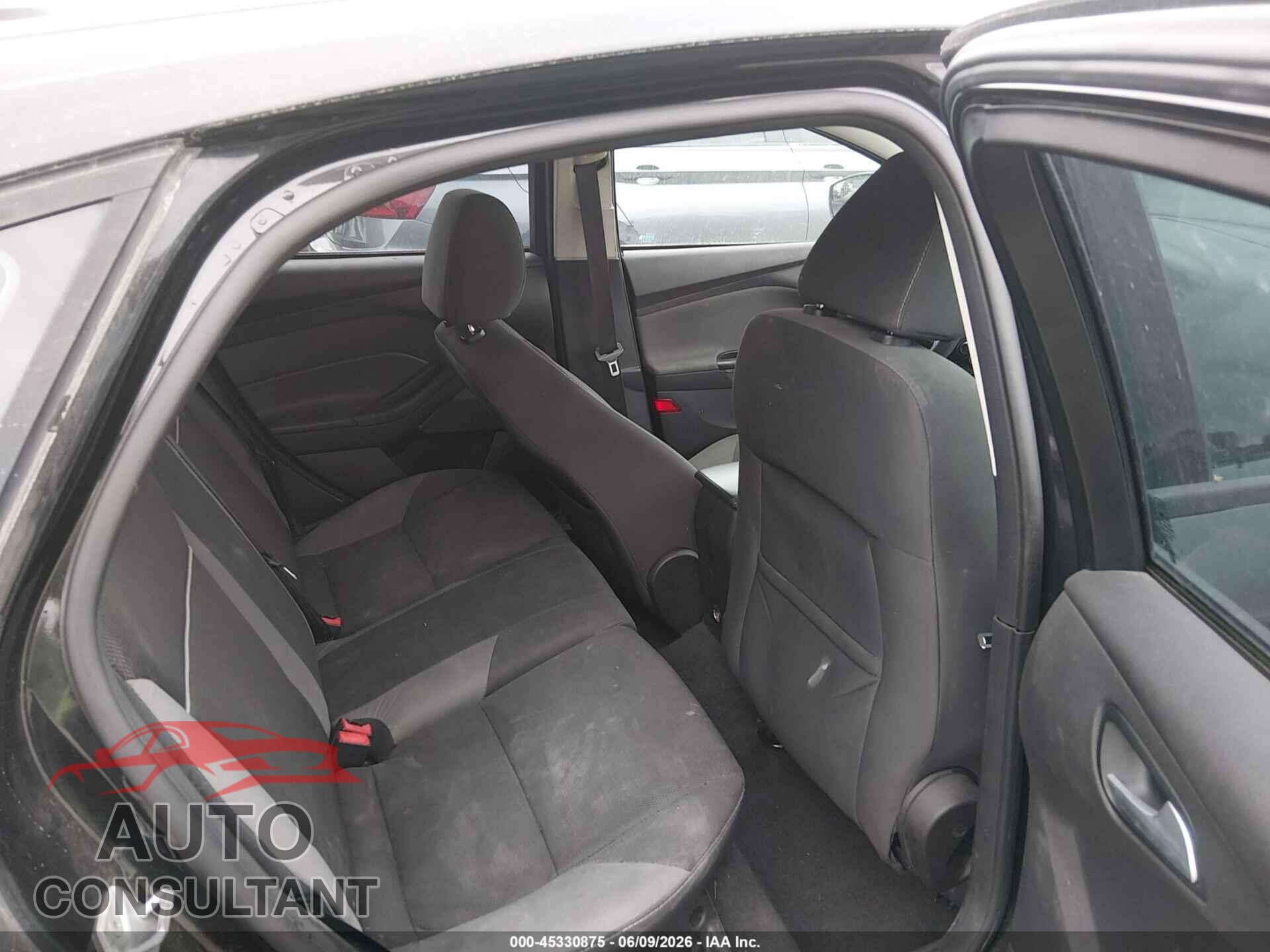 FORD FOCUS 2014 - 1FADP3K2XEL111230