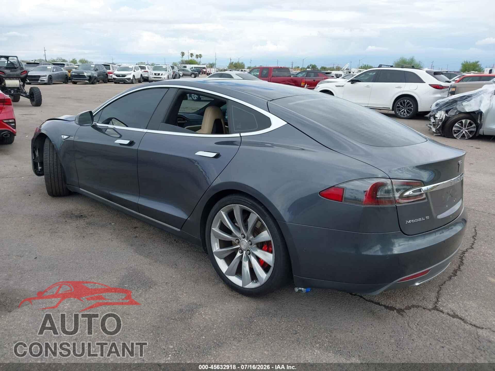 TESLA MODEL S 2015 - 5YJSA1E48FF116158
