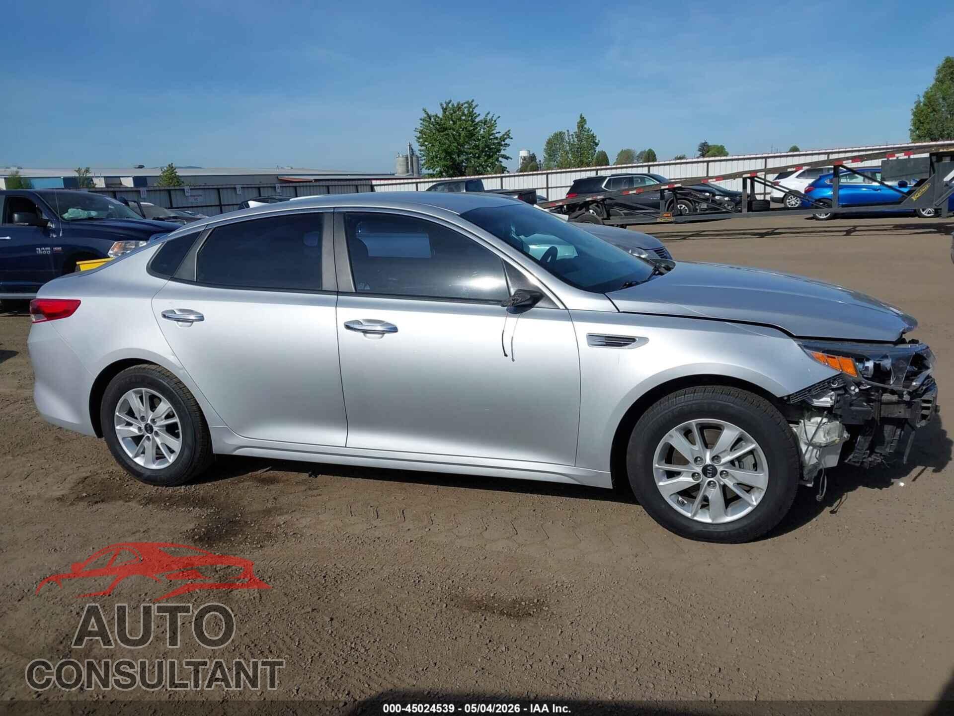KIA OPTIMA 2017 - KNAGT4L37H5155871
