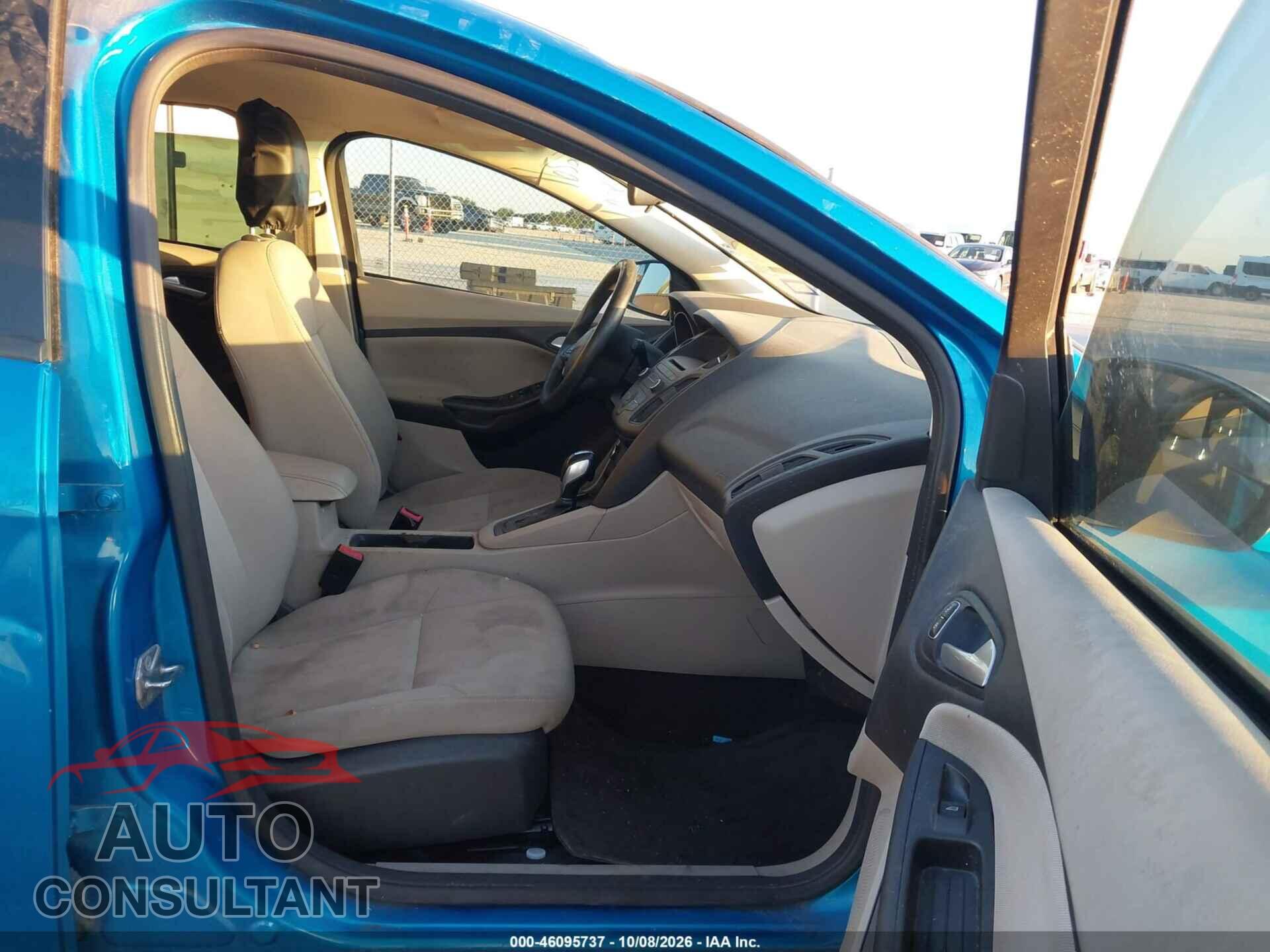FORD FOCUS 2016 - 1FADP3F24GL404652