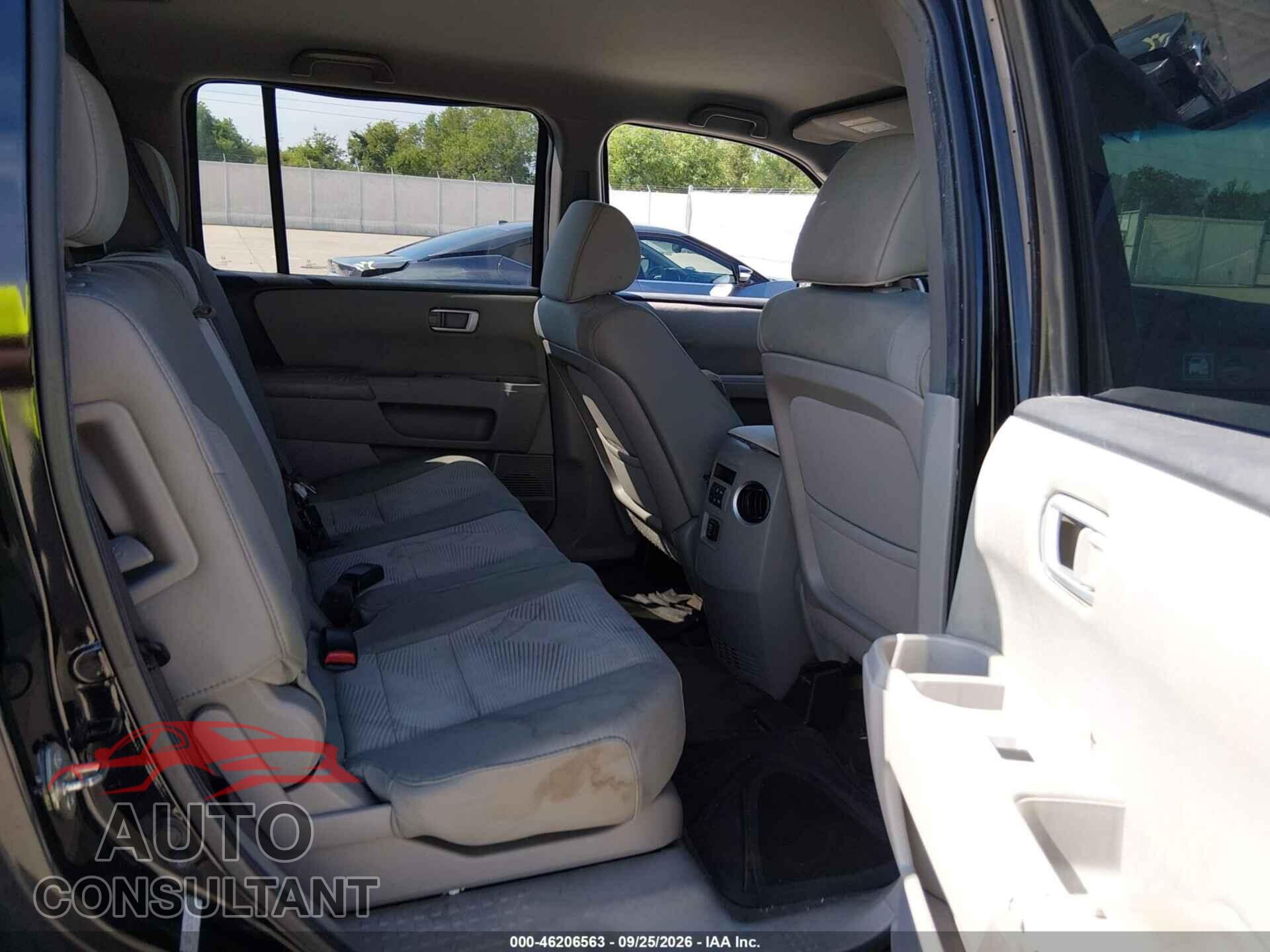 HONDA PILOT 2012 - 5FNYF3H2XCB026698