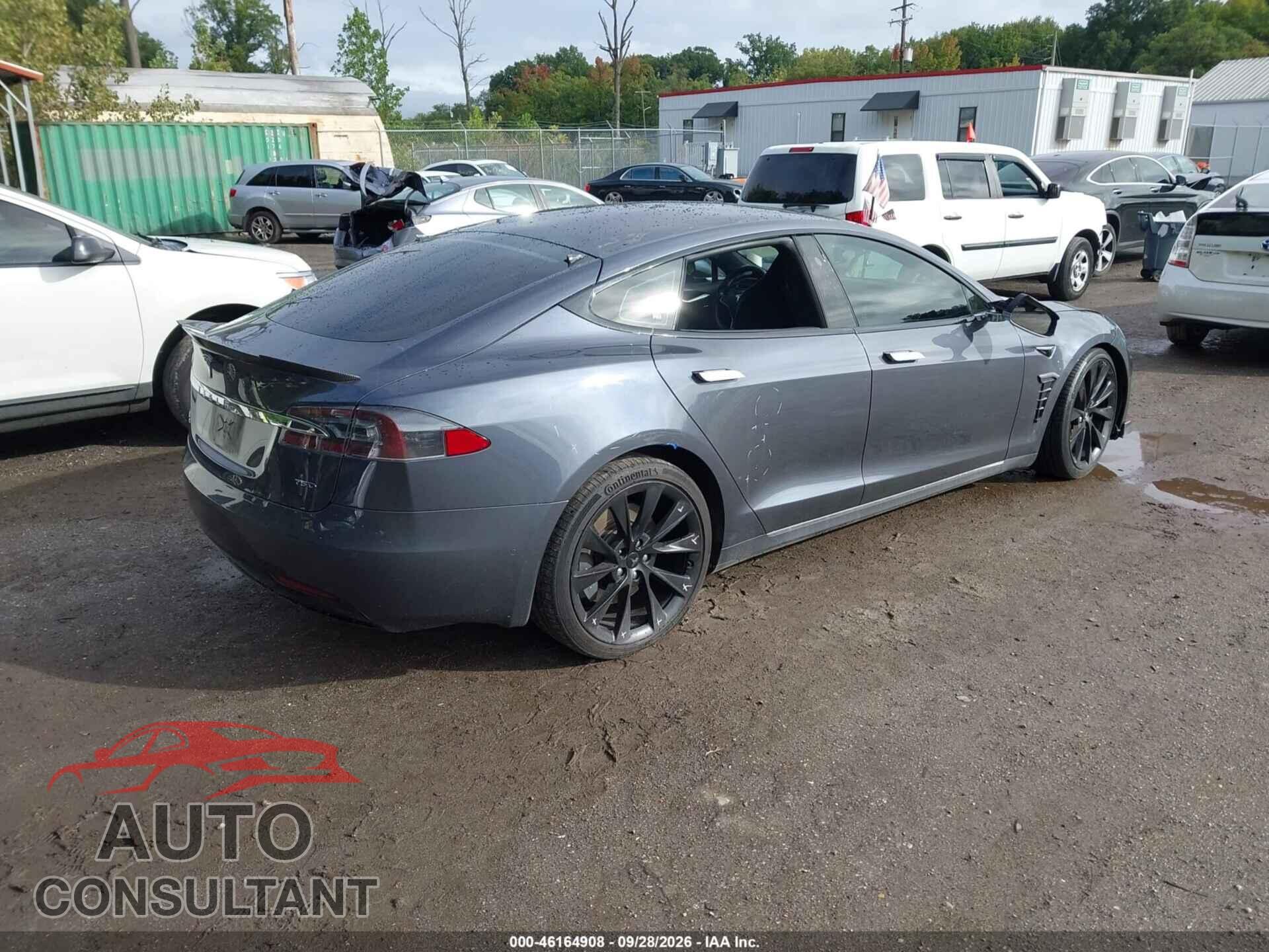 TESLA MODEL S 2017 - 5YJSA1E22HF199779