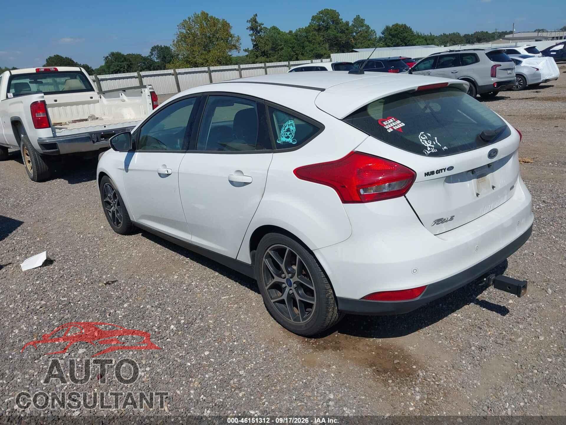 FORD FOCUS 2017 - 1FADP3M21HL333849