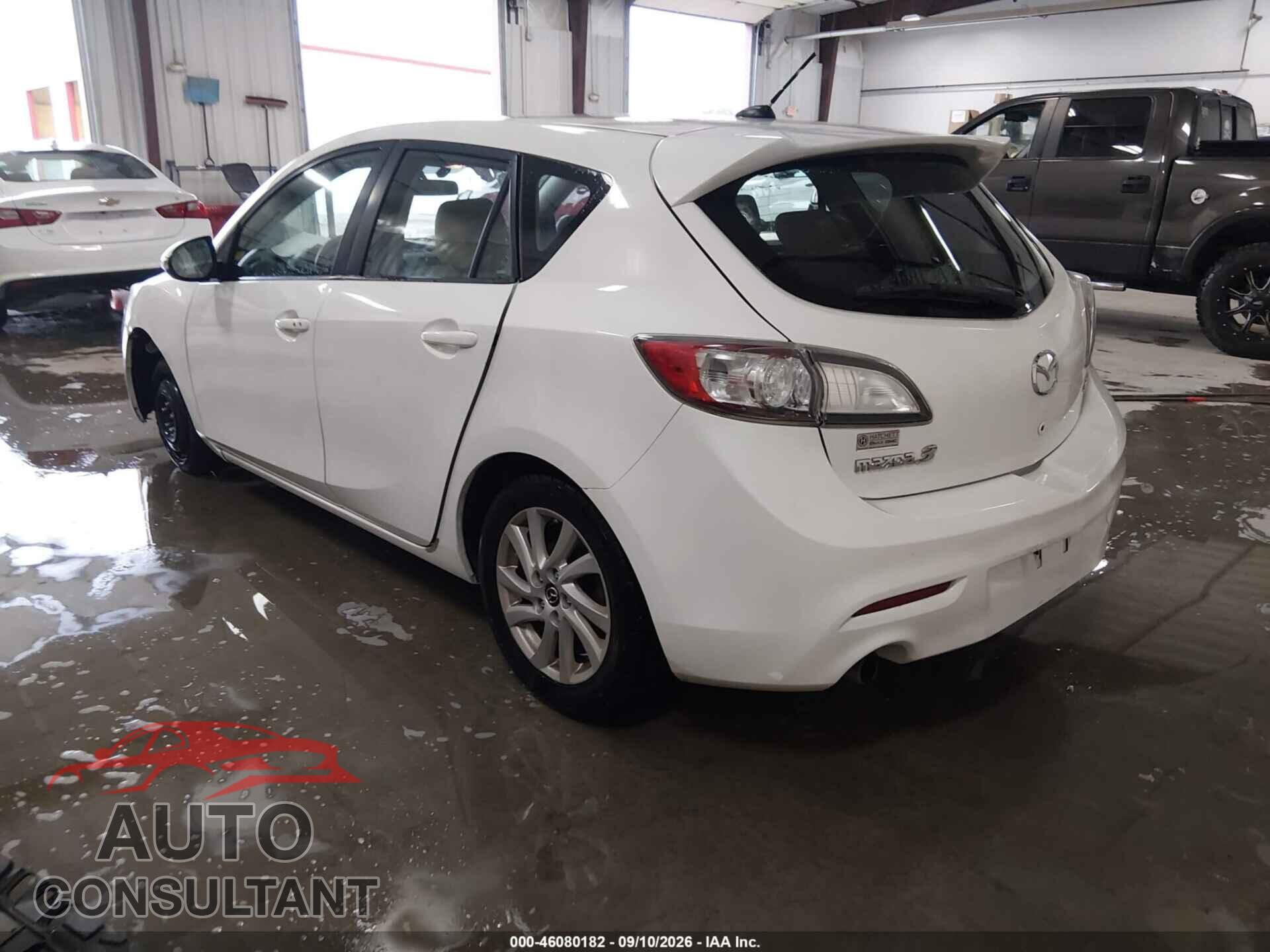 MAZDA MAZDA3 2013 - JM1BL1M74D1835936
