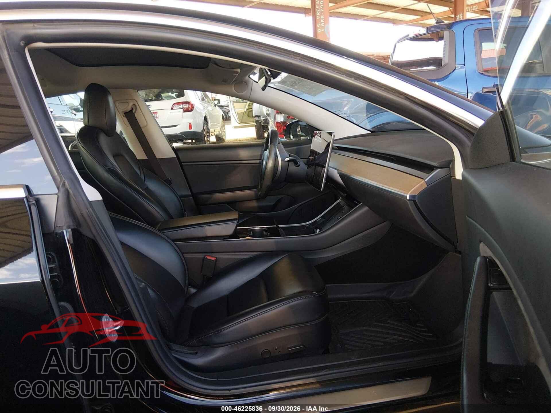 TESLA MODEL 3 2019 - 5YJ3E1EA8KF484350