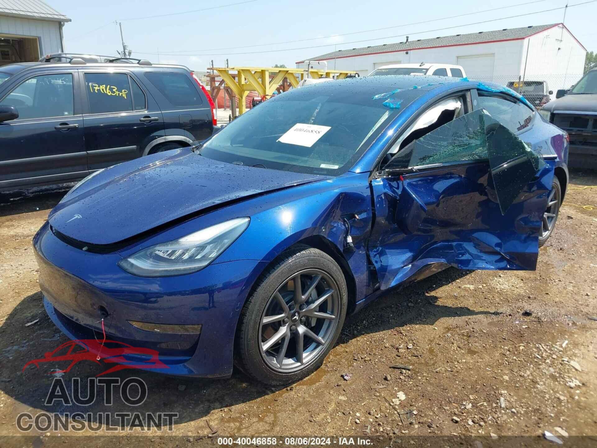 TESLA MODEL 3 2021 - 5YJ3E1EA5MF859470