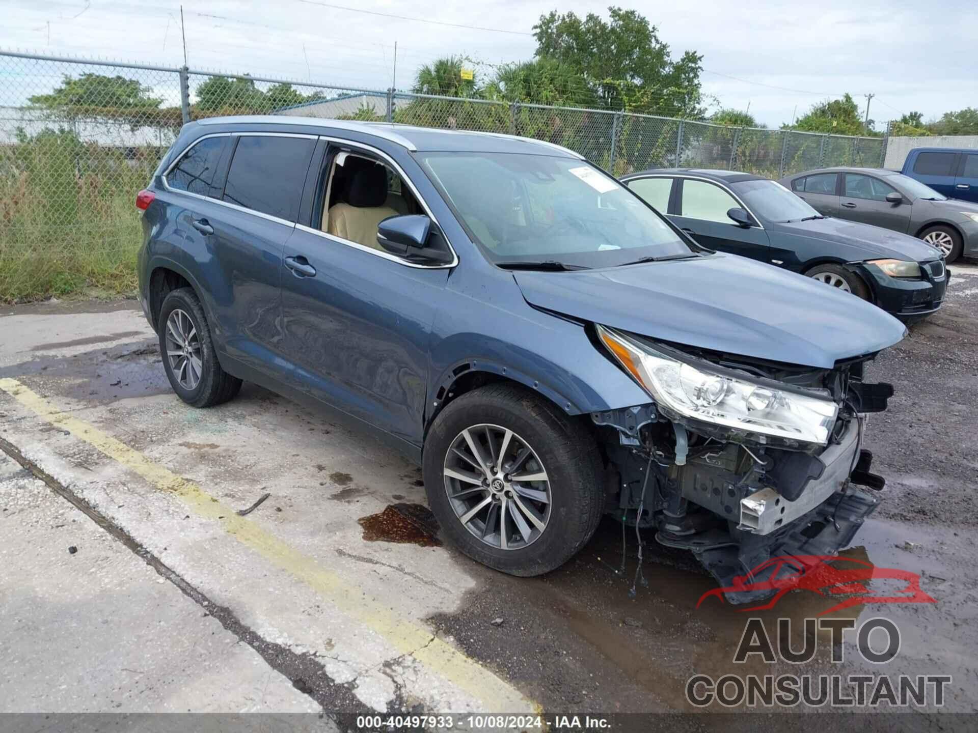 TOYOTA HIGHLANDER 2019 - 5TDKZRFH2KS304821