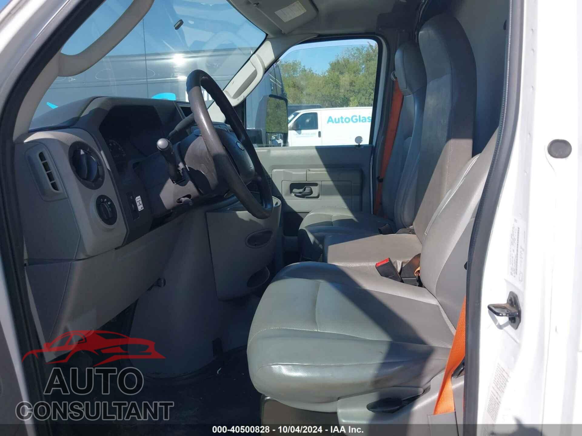 FORD ECONOLINE 2017 - 1FDWE3FS4HDC16892