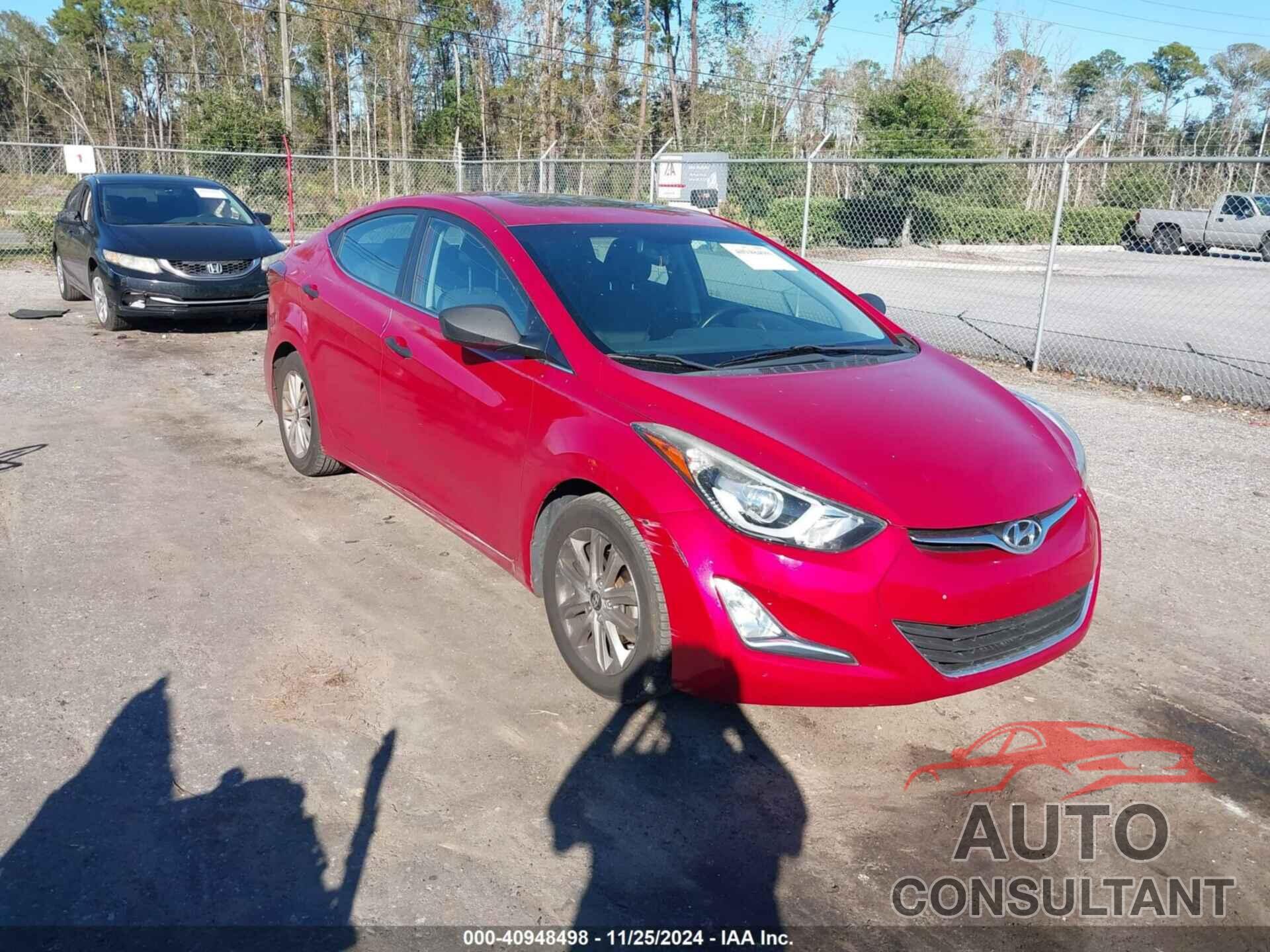 HYUNDAI ELANTRA 2015 - KMHDH4AE5FU446170