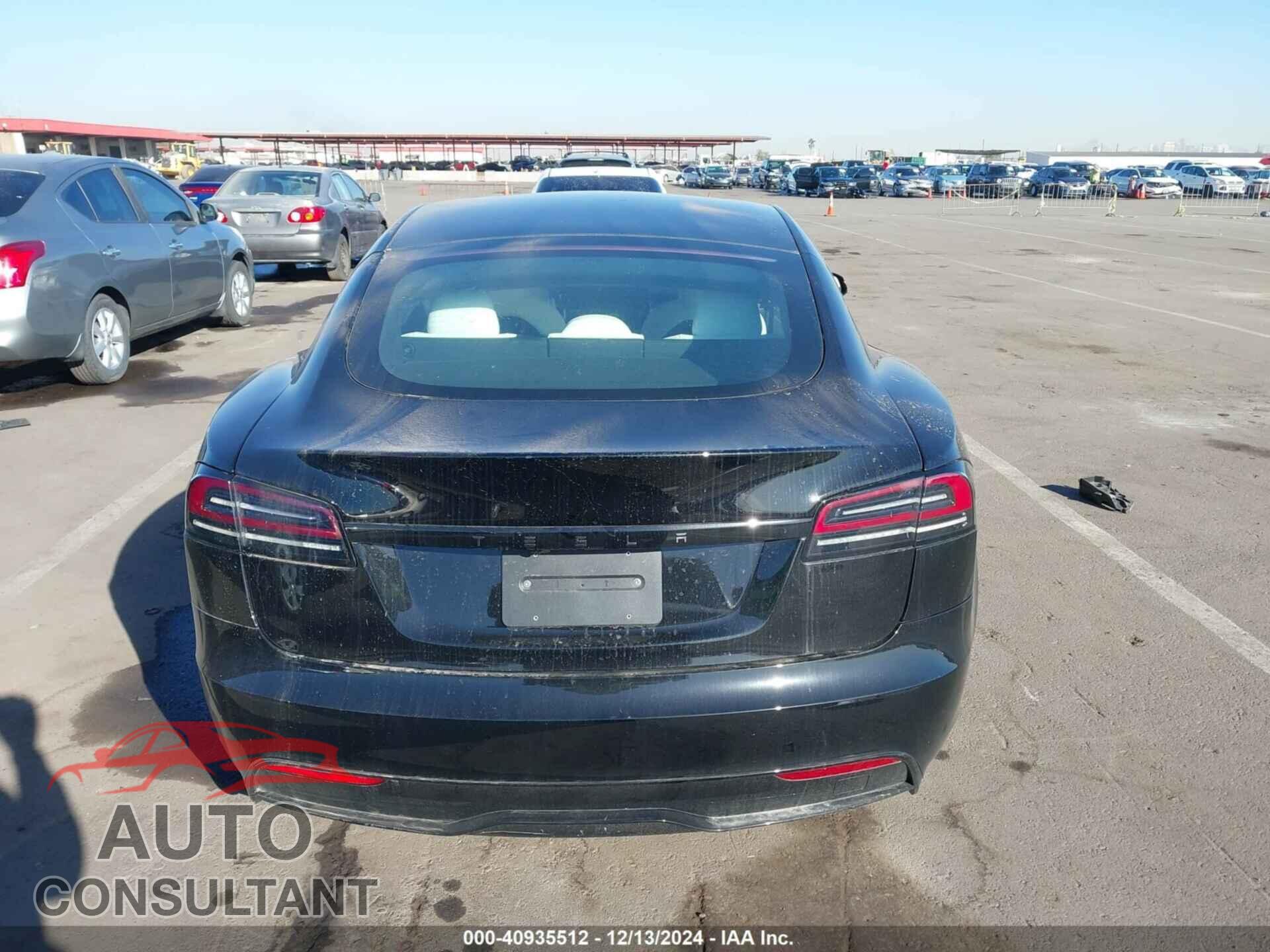 TESLA MODEL S 2023 - 5YJSA1E5XPF525627