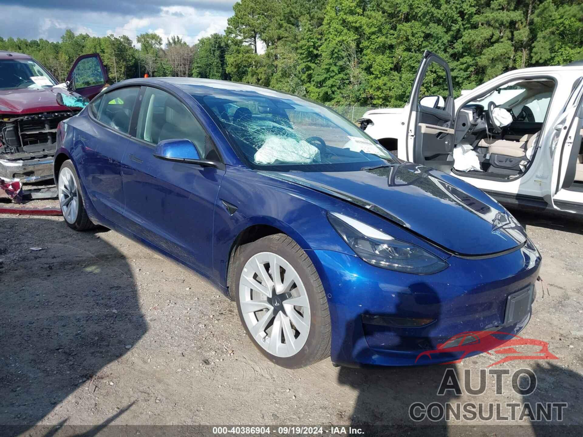 TESLA MODEL 3 2022 - 5YJ3E1EA6NF190272