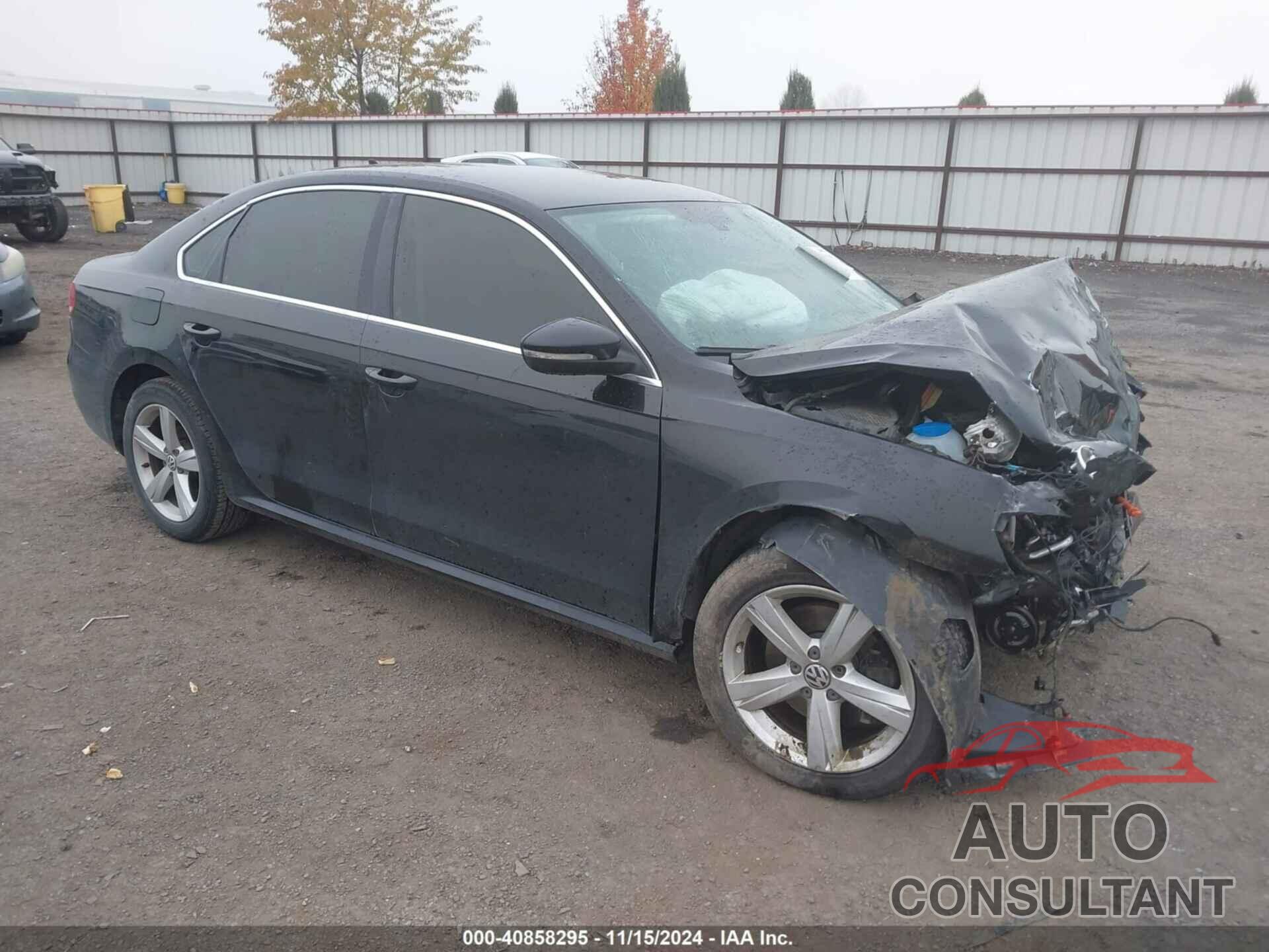 VOLKSWAGEN PASSAT 2012 - 1VWBP7A35CC048261