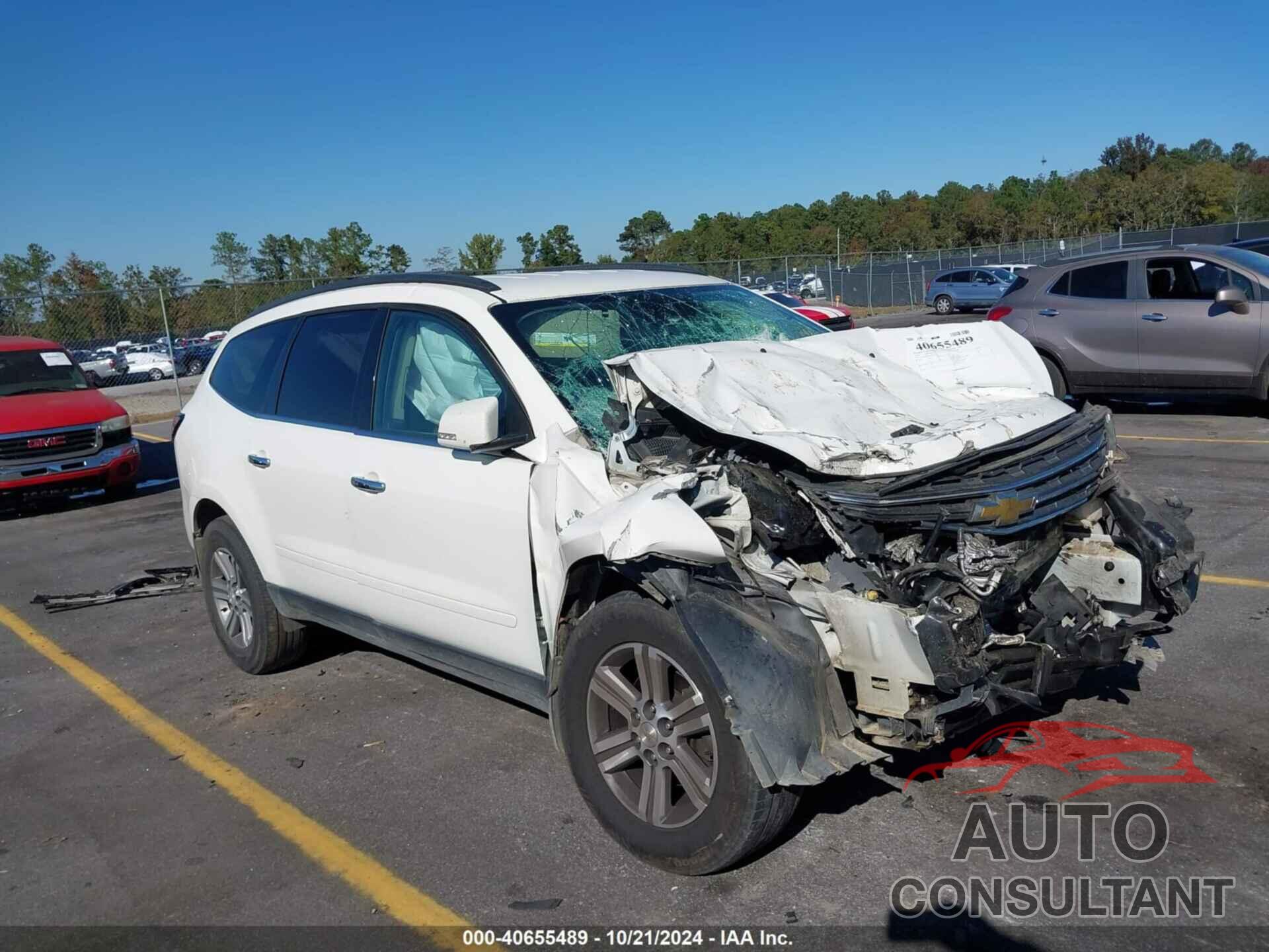 CHEVROLET TRAVERSE 2015 - 1GNKRHKD6FJ330510