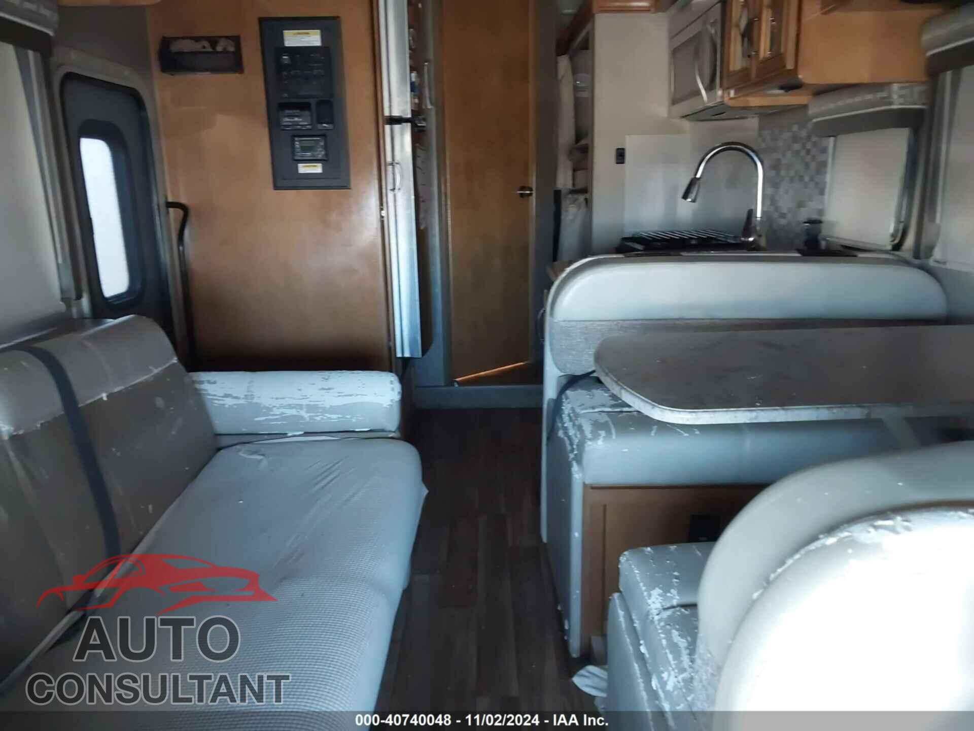 FORD E-450 CUTAWAY 2017 - 1FDXE4FS7HDC07100
