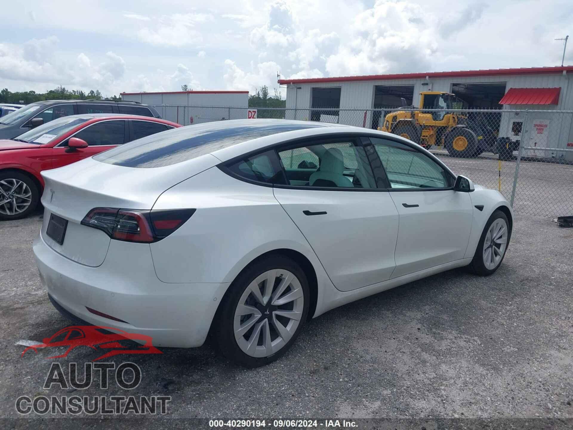 TESLA MODEL 3 2021 - 5YJ3E1EA8MF921783