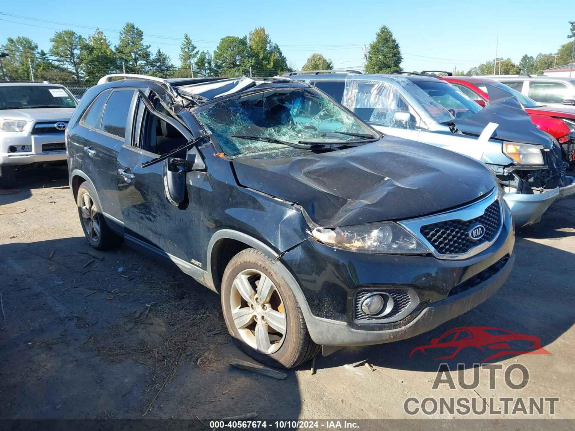 KIA SORENTO 2013 - 5XYKUDA22DG412022