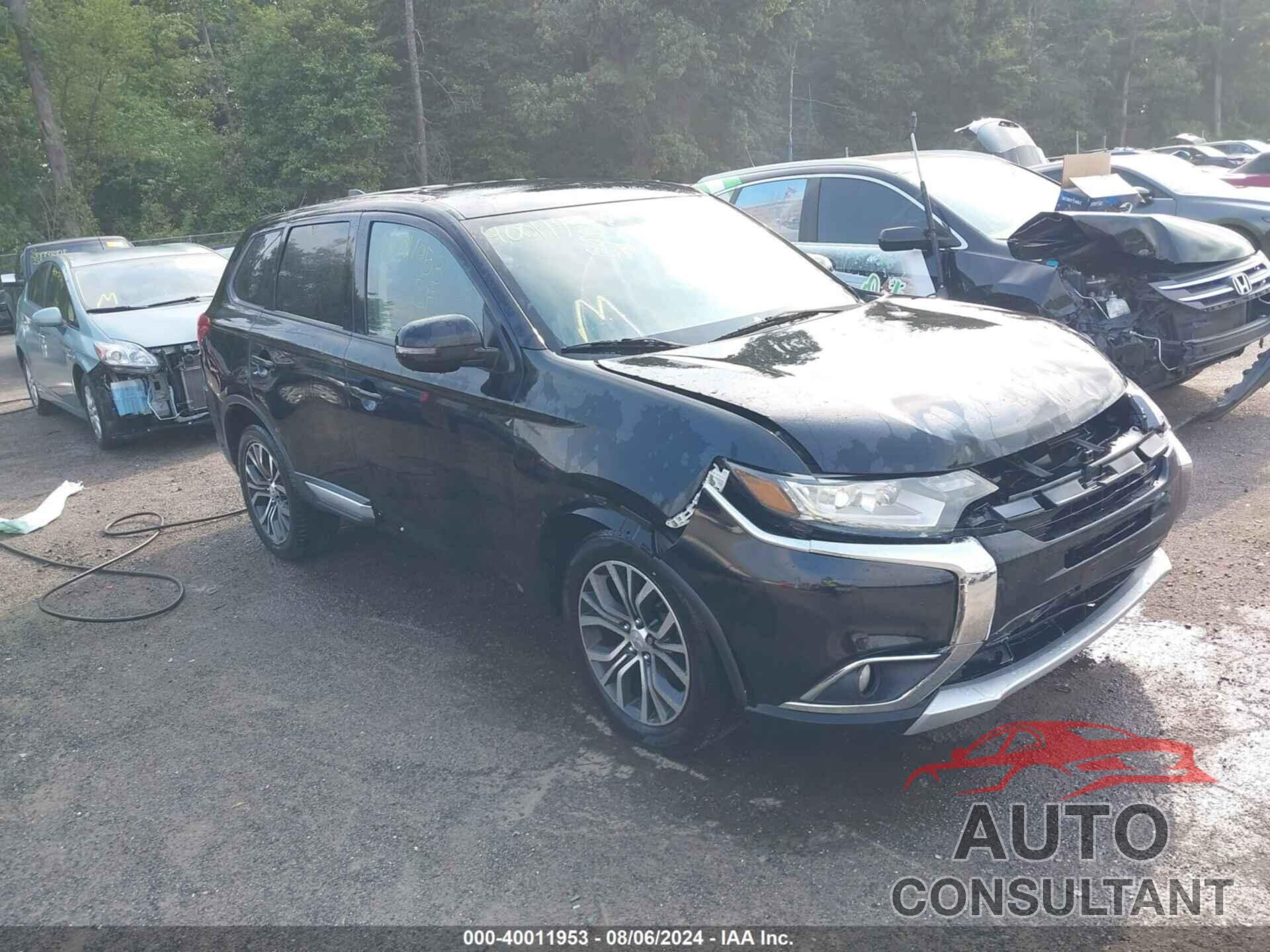 MITSUBISHI OUTLANDER 2018 - JA4AZ3A31JZ017885