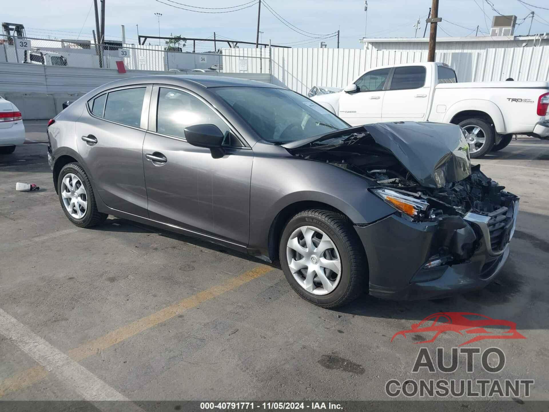 MAZDA MAZDA3 2017 - 3MZBN1U76HM153950