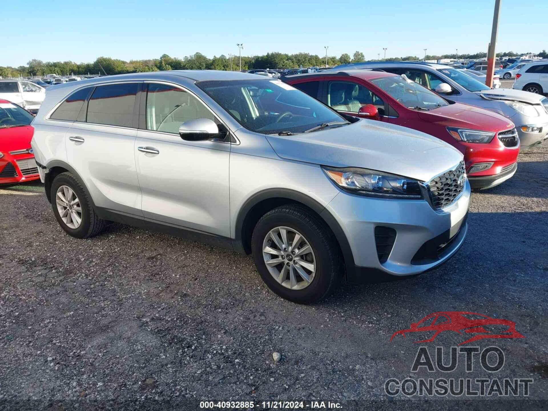 KIA SORENTO 2019 - 5XYPG4A31KG549732