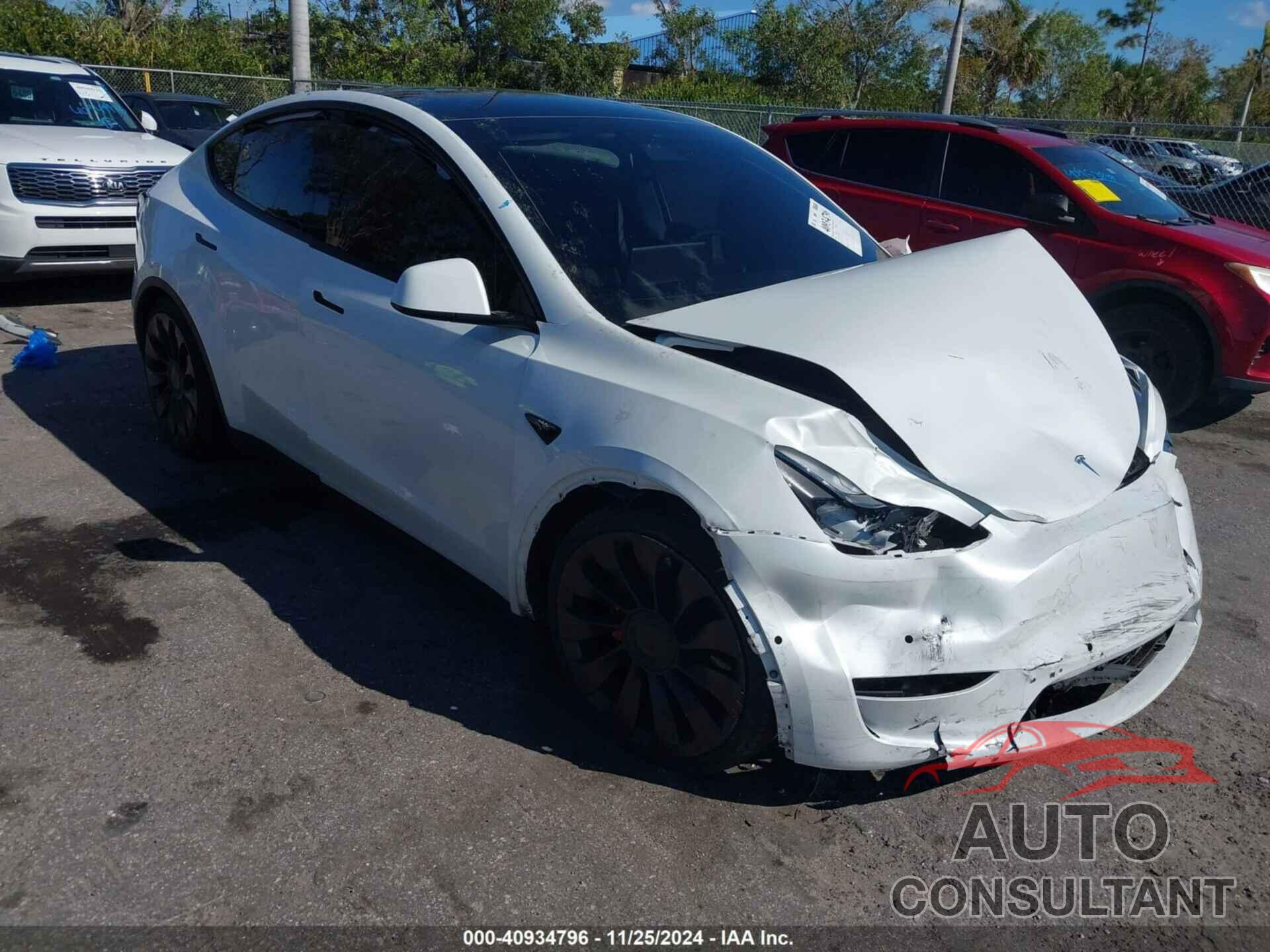 TESLA MODEL Y 2022 - 7SAYGDEF8NF379702