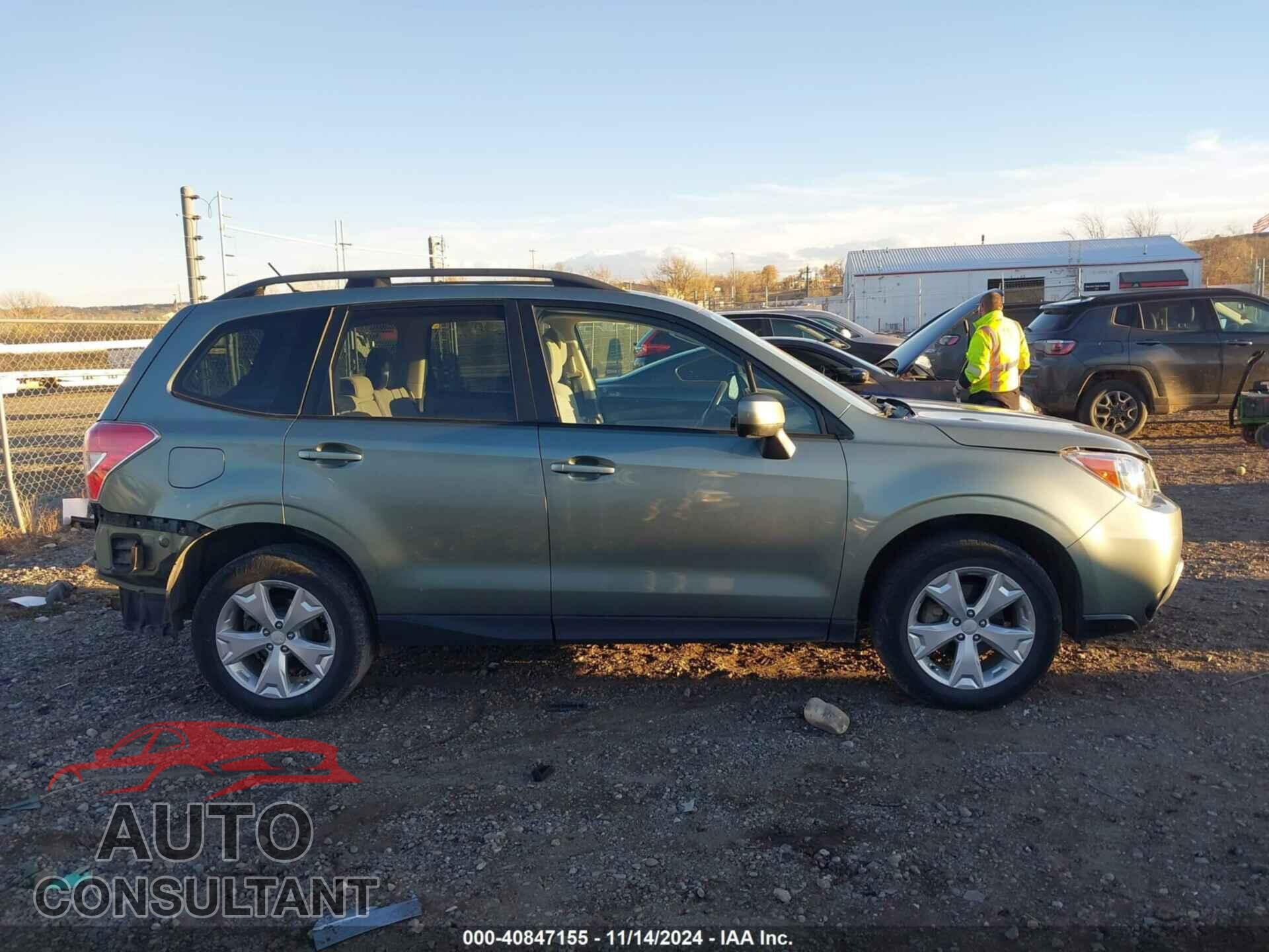 SUBARU FORESTER 2015 - JF2SJADC8FH408421