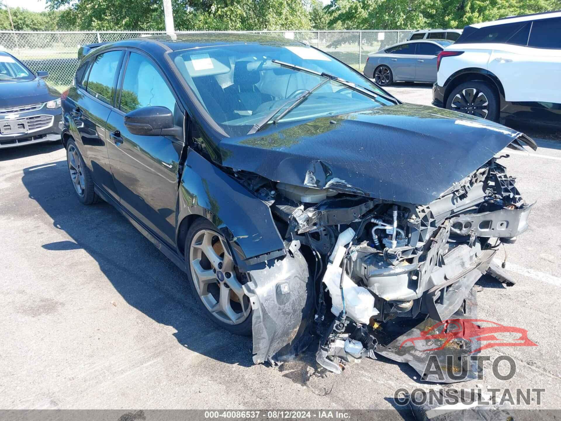 FORD FOCUS 2017 - 1FADP3L91HL345269