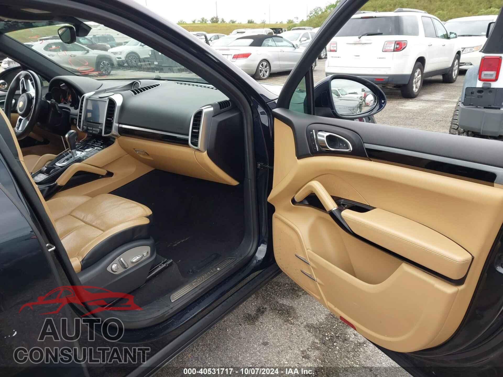 PORSCHE CAYENNE 2017 - WP1AA2A27HKA89254