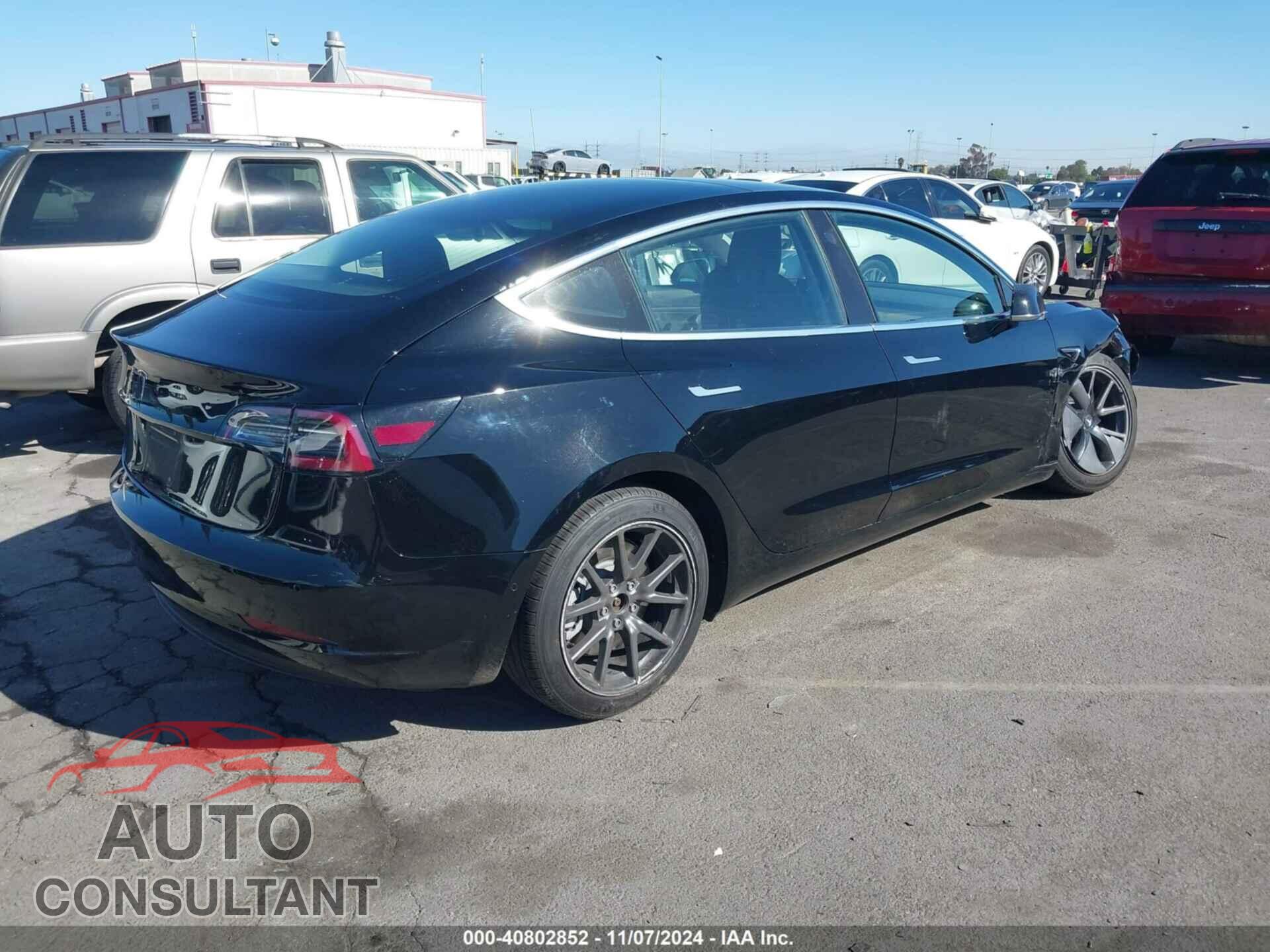 TESLA MODEL 3 2018 - 5YJ3E1EA1JF151745