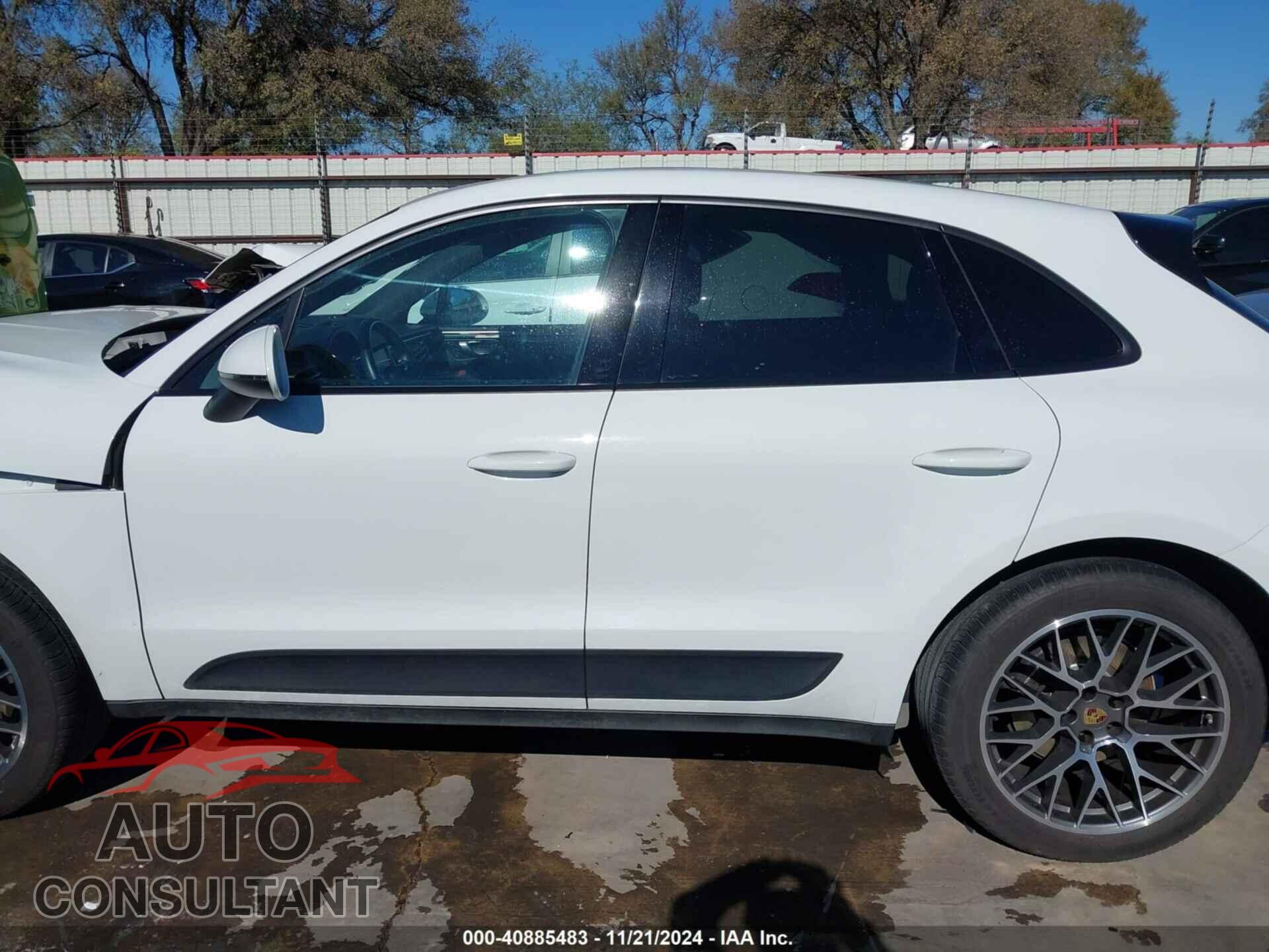 PORSCHE MACAN 2018 - WP1AA2A59JLB21910
