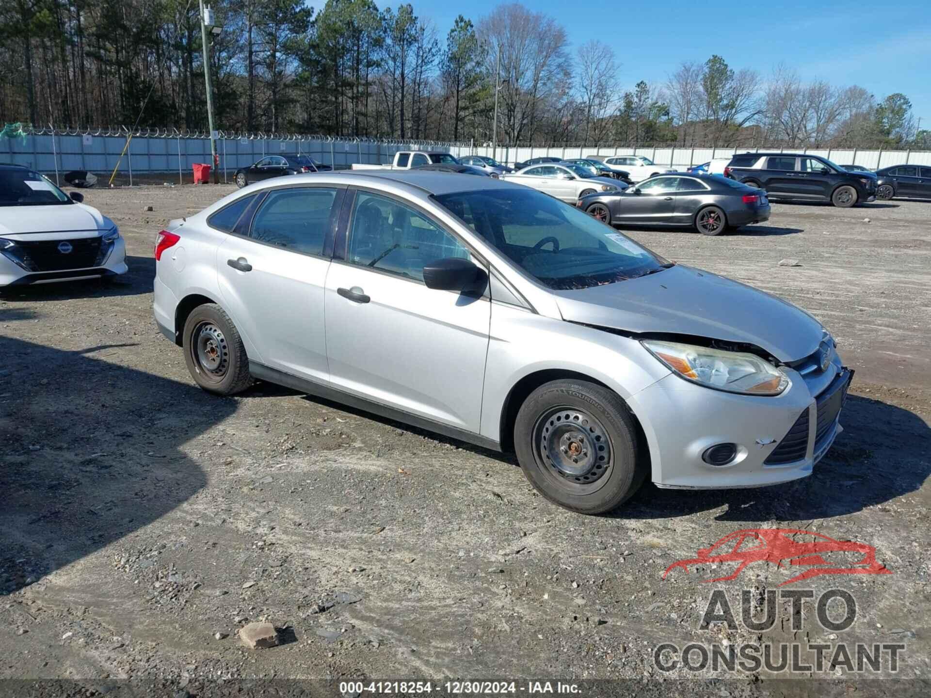 FORD FOCUS 2012 - 1FAHP3E24CL282338