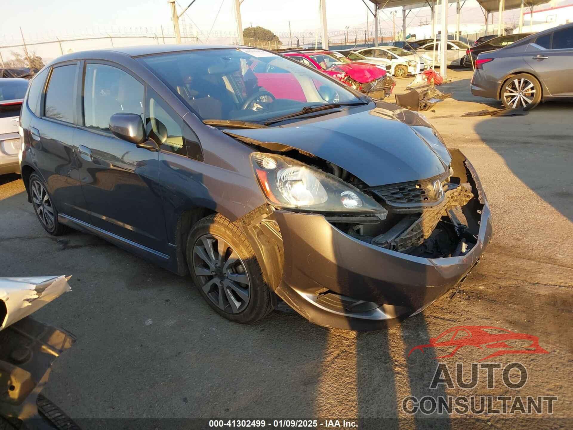 HONDA FIT 2013 - JHMGE8H58DC007473