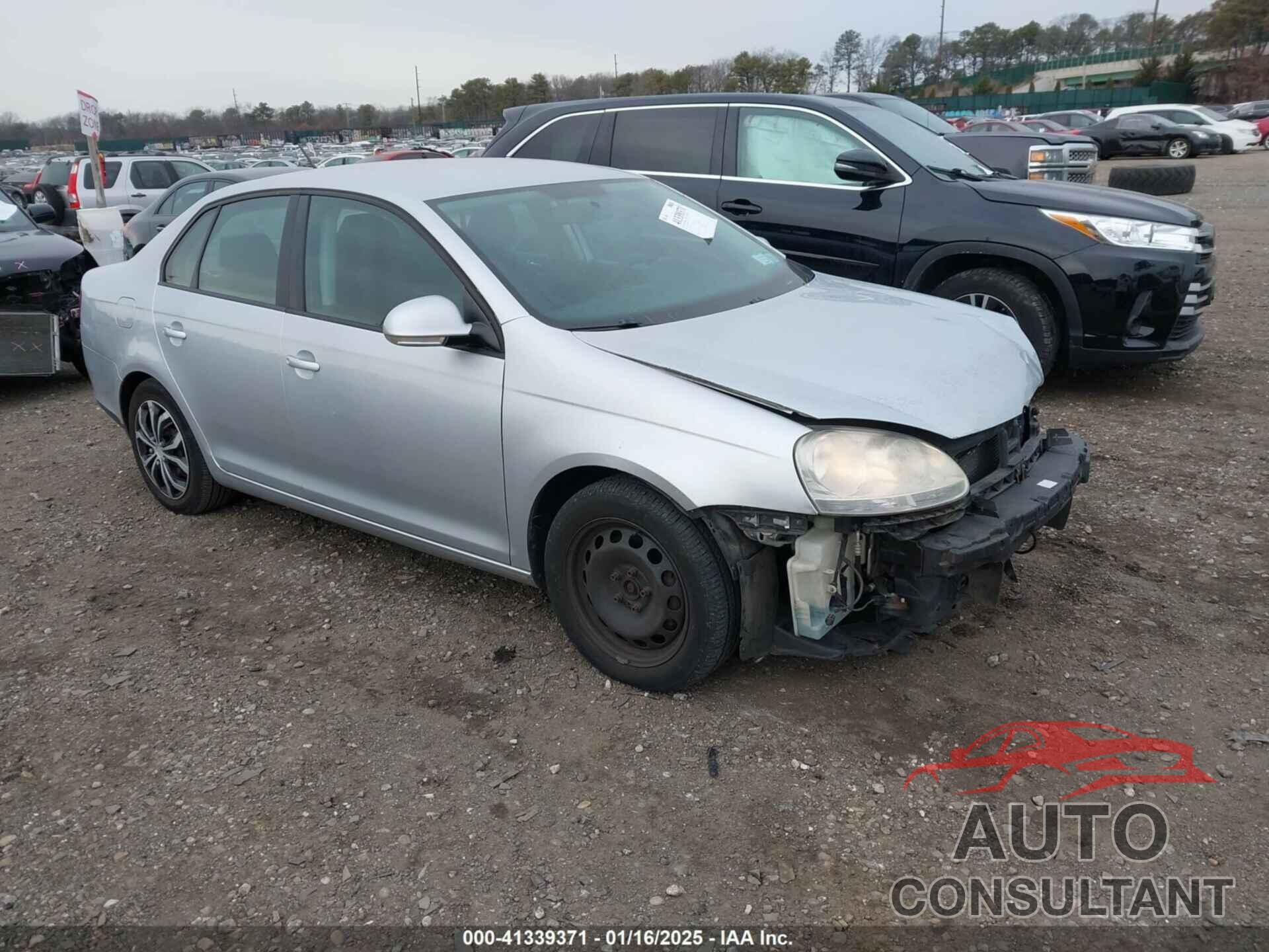 VOLKSWAGEN JETTA 2009 - 3VWJZ71K69M172592