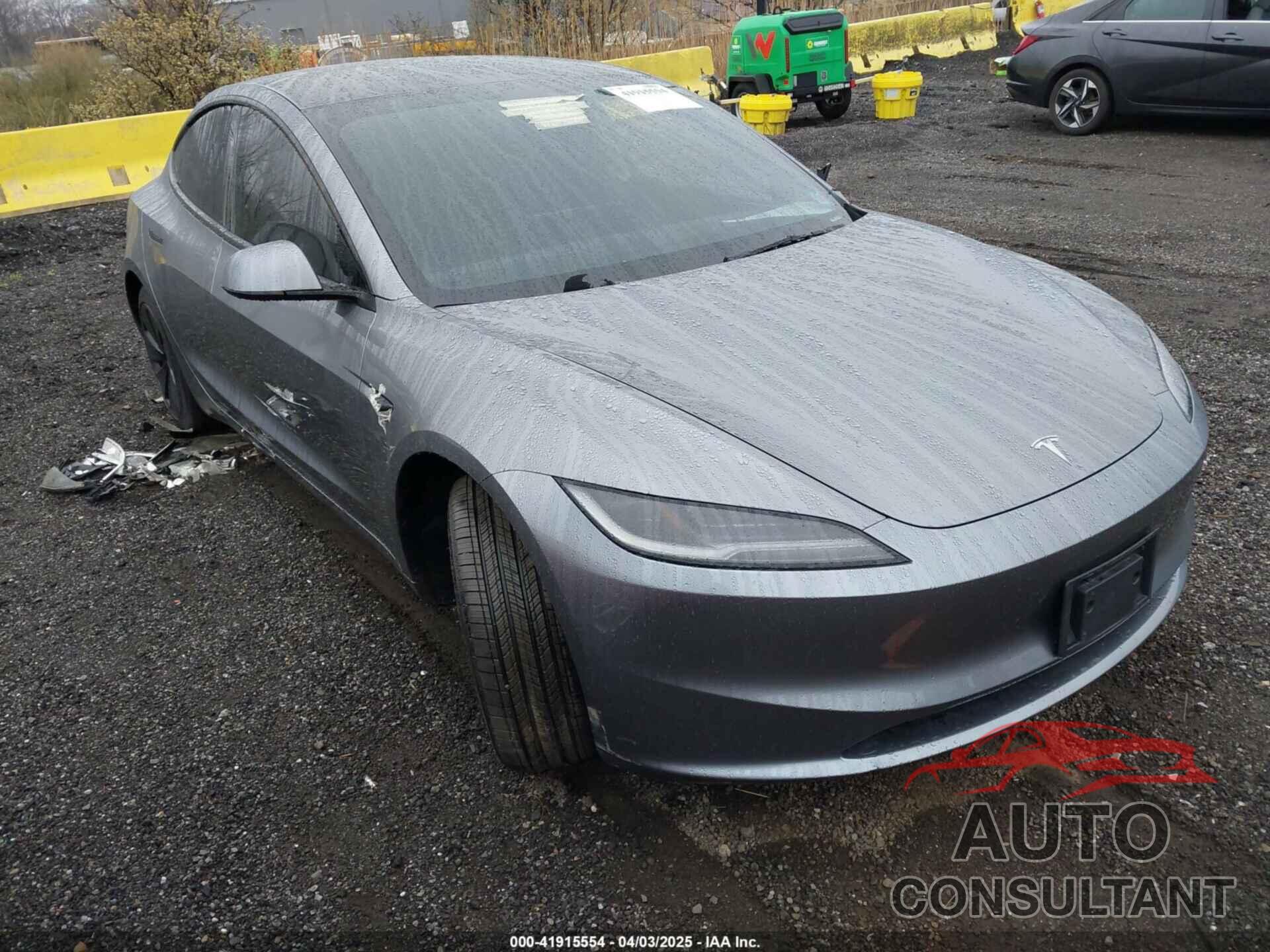 TESLA MODEL 3 2025 - 5YJ3E1EA0SF906935