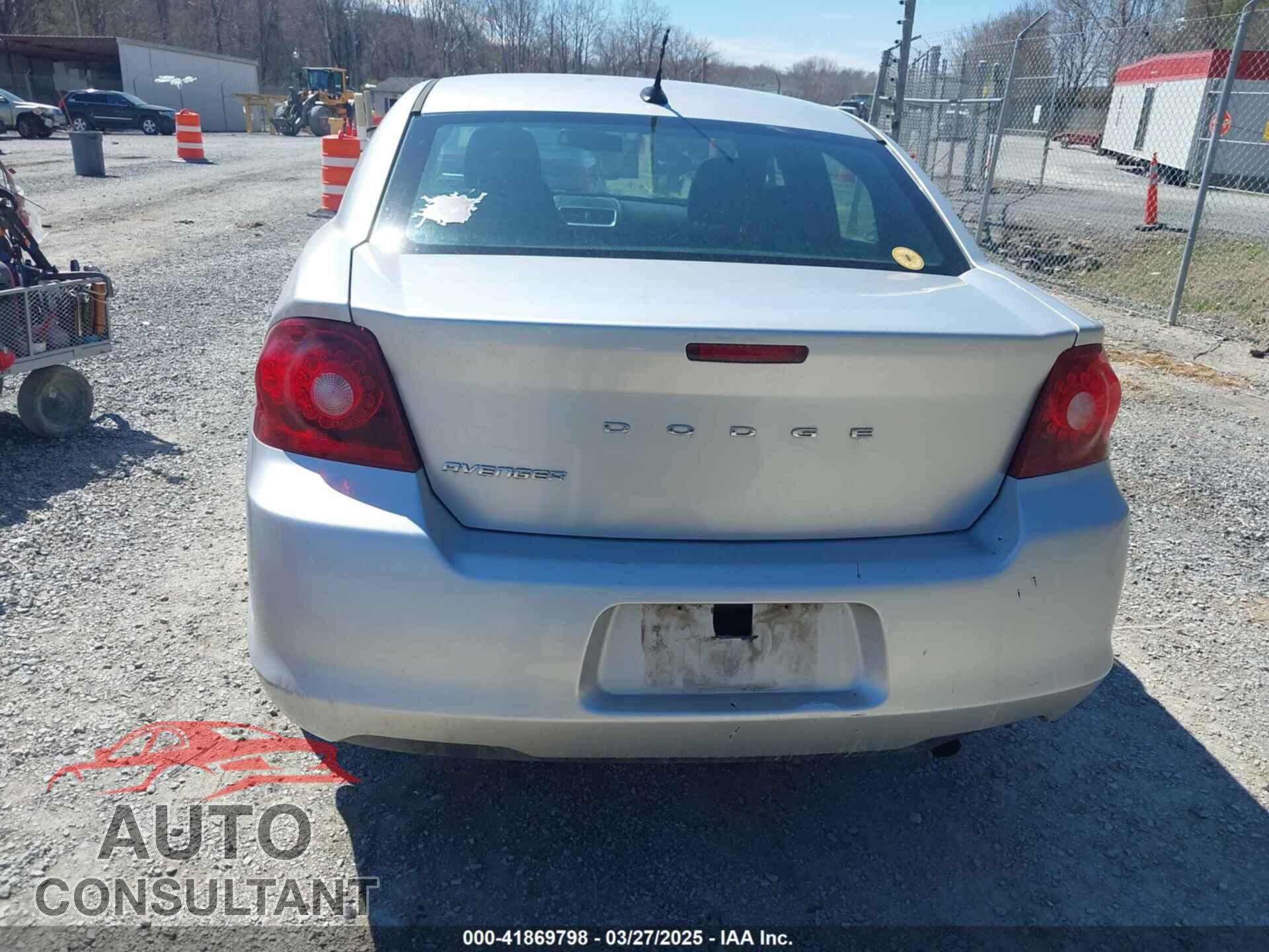 DODGE AVENGER 2011 - 1B3BD2FB5BN587238