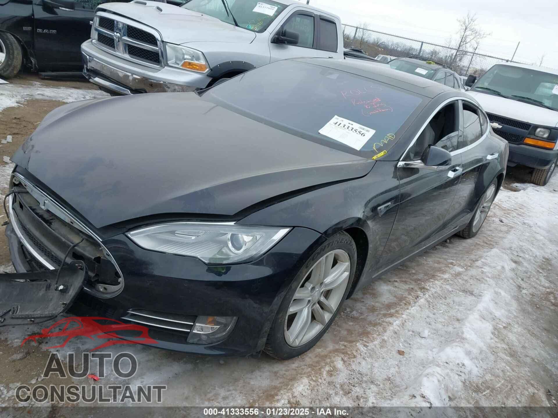 TESLA MODEL S 2015 - 5YJSA1E25FF107819