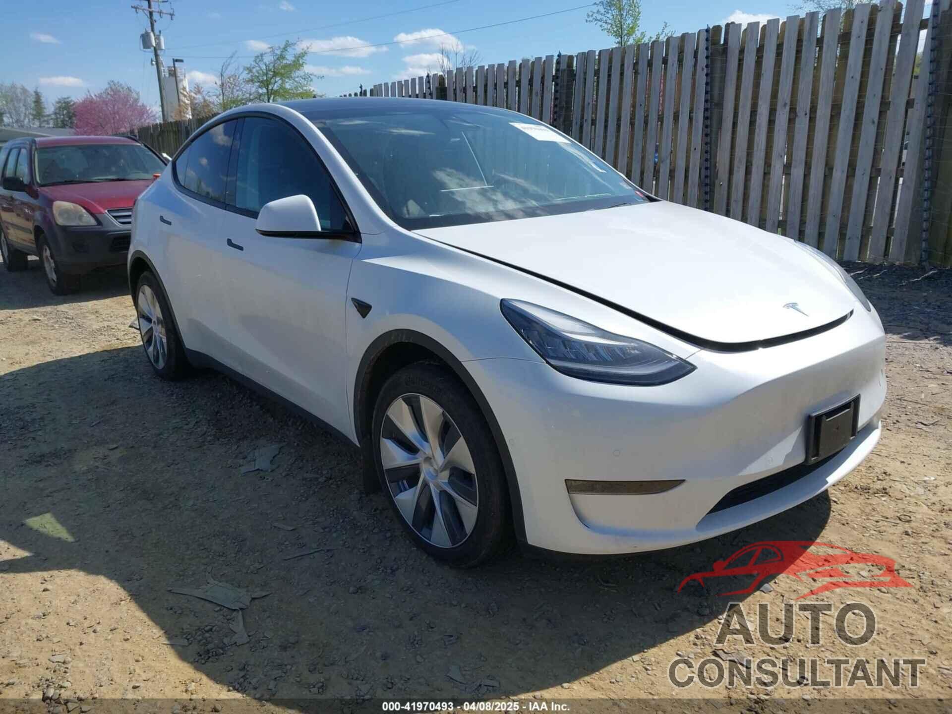 TESLA MODEL Y 2021 - 5YJYGDEE1MF068681